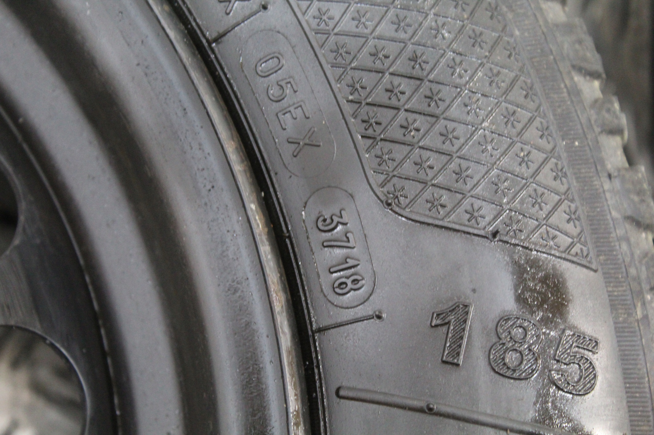 ruote CERCHI Ferro 185/65 R15 CLIO IV