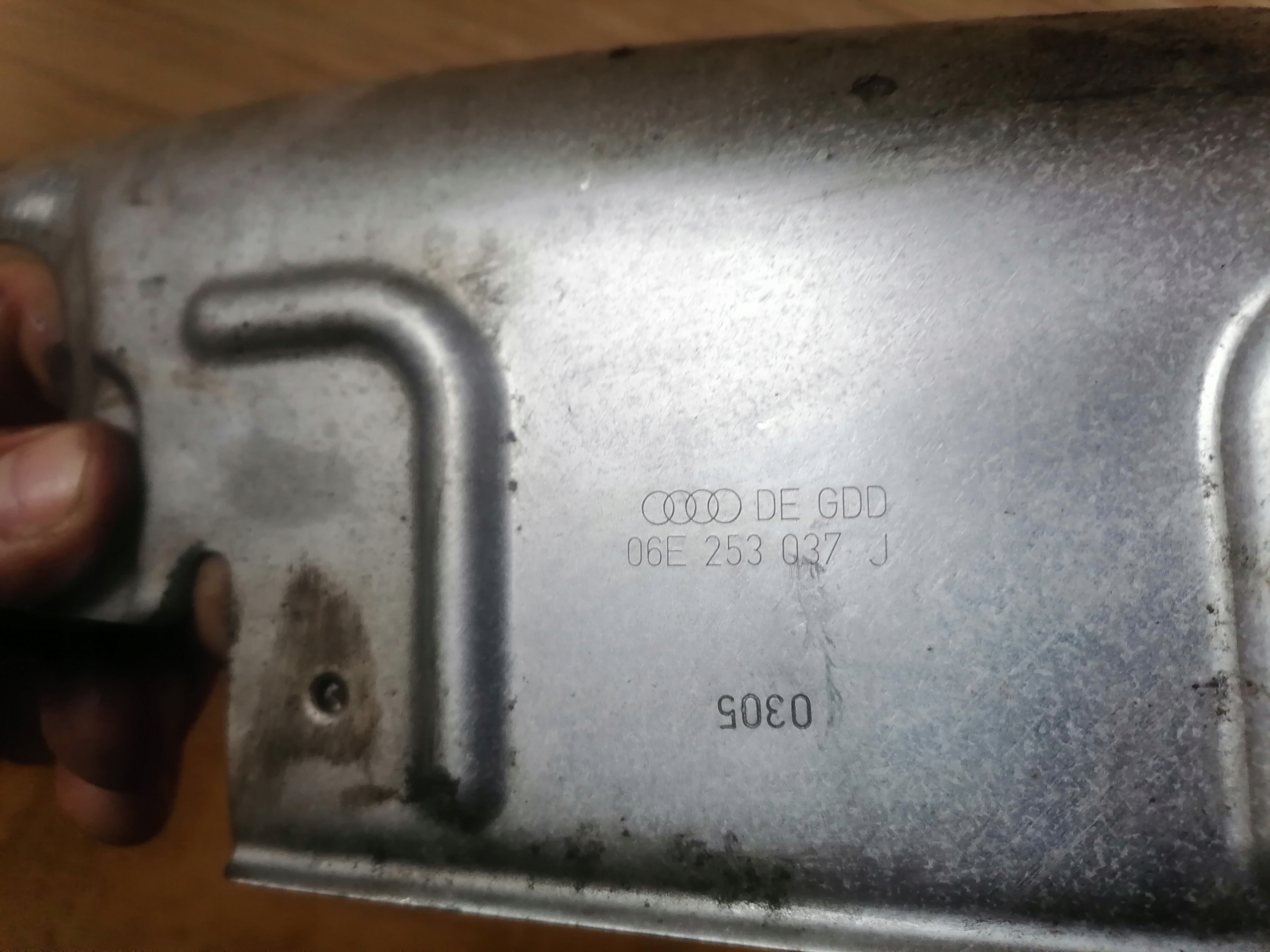 cover header pipe AUDI AUDI A6 C6 06E253037J