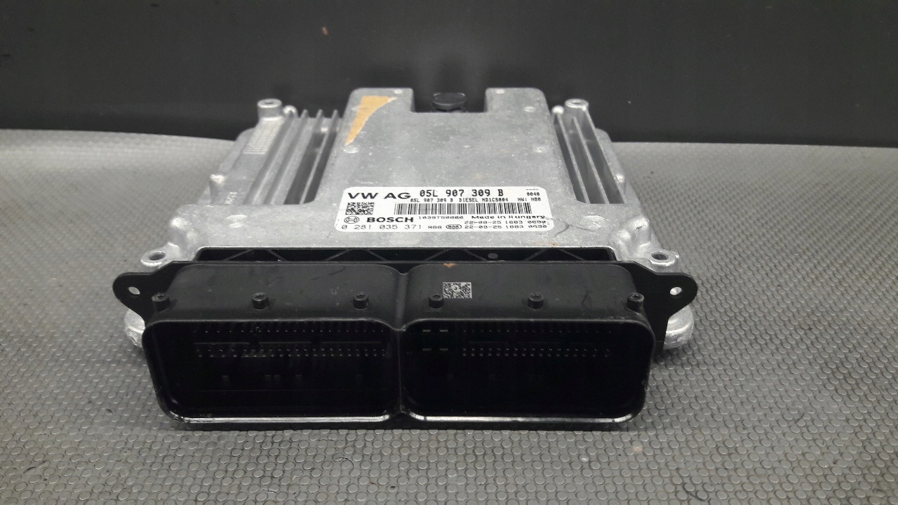 05L907309B komputer silnika AUDI Q3 83A F3 2.0TDI