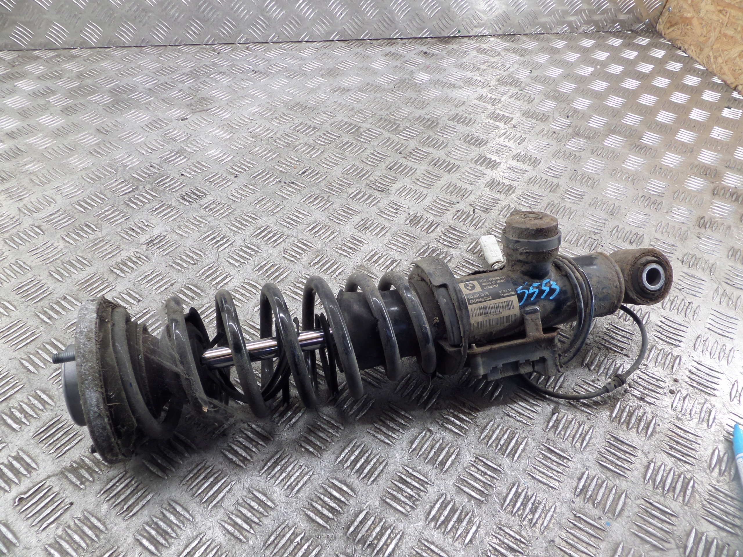 BMW 6 F12 shock absorber EDC right rear 6798408