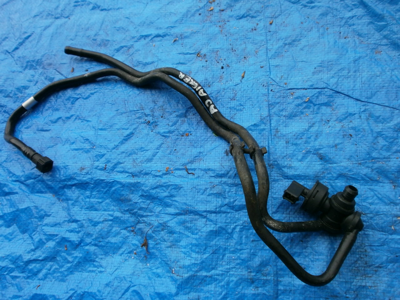 13251957 - OPEL-запчасти Astra J вакуумный клапан 1.6 A16XER