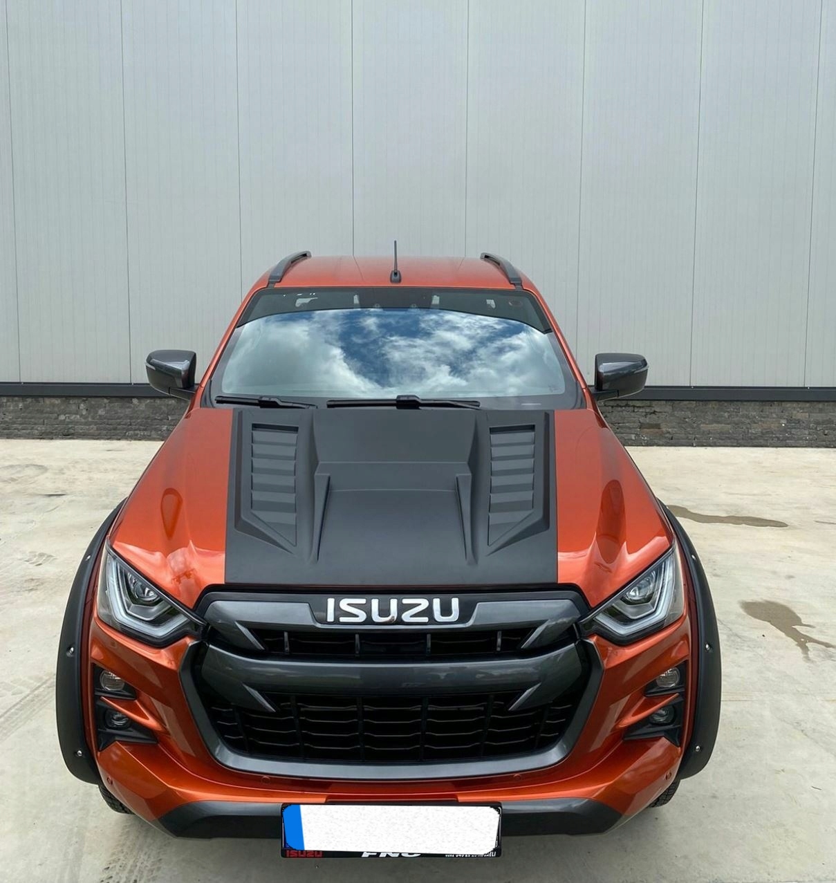 Nakładka na maskę dokładka maski Isuzu D-Max 2021-