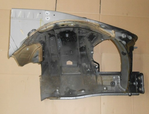 CWIARTKA PRZEDNIA BMW F10 F11 LEWA PRAWA ()