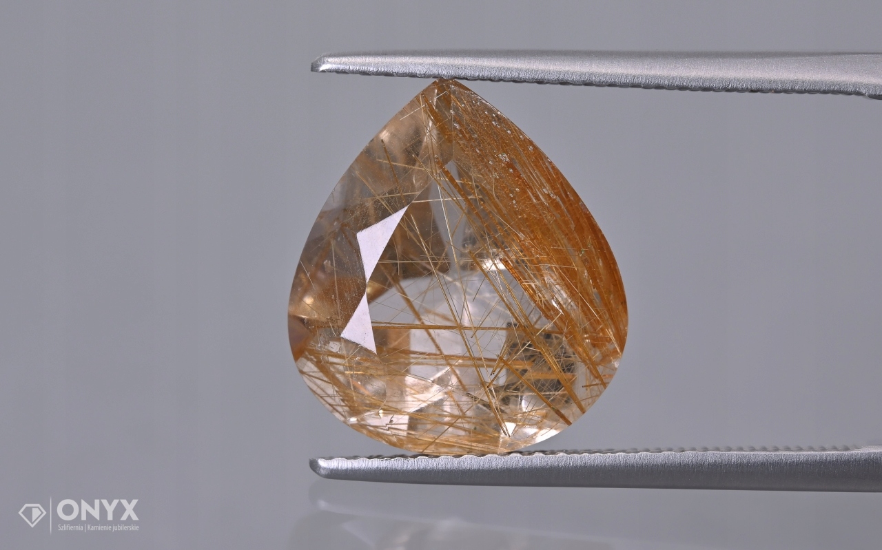 Křemen s rutilem fazetovaná slza 14x12,5 mm