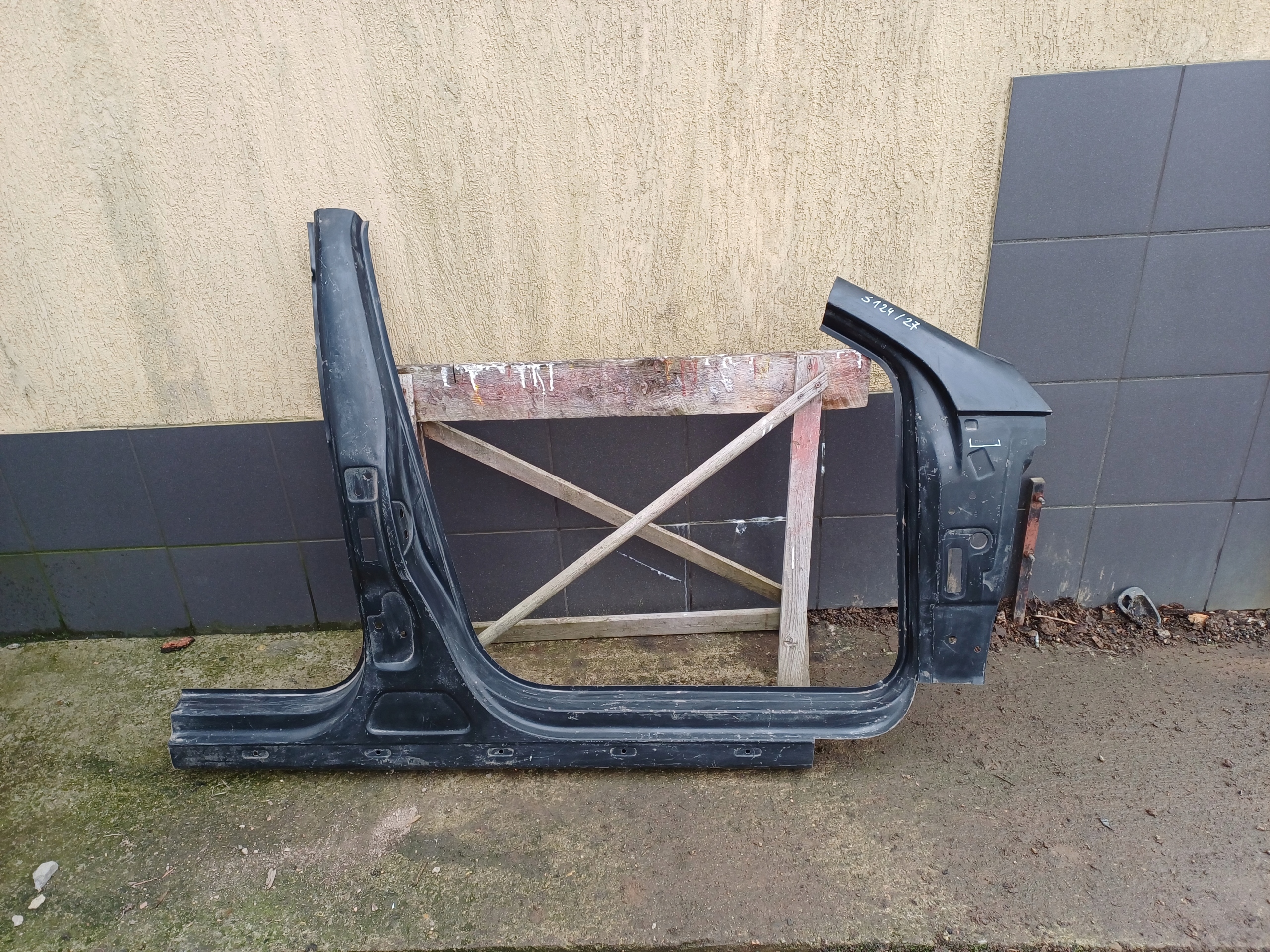 VW PASSAT B6 05- PRÓG SŁUPEK A B PRAWY 3C5809606