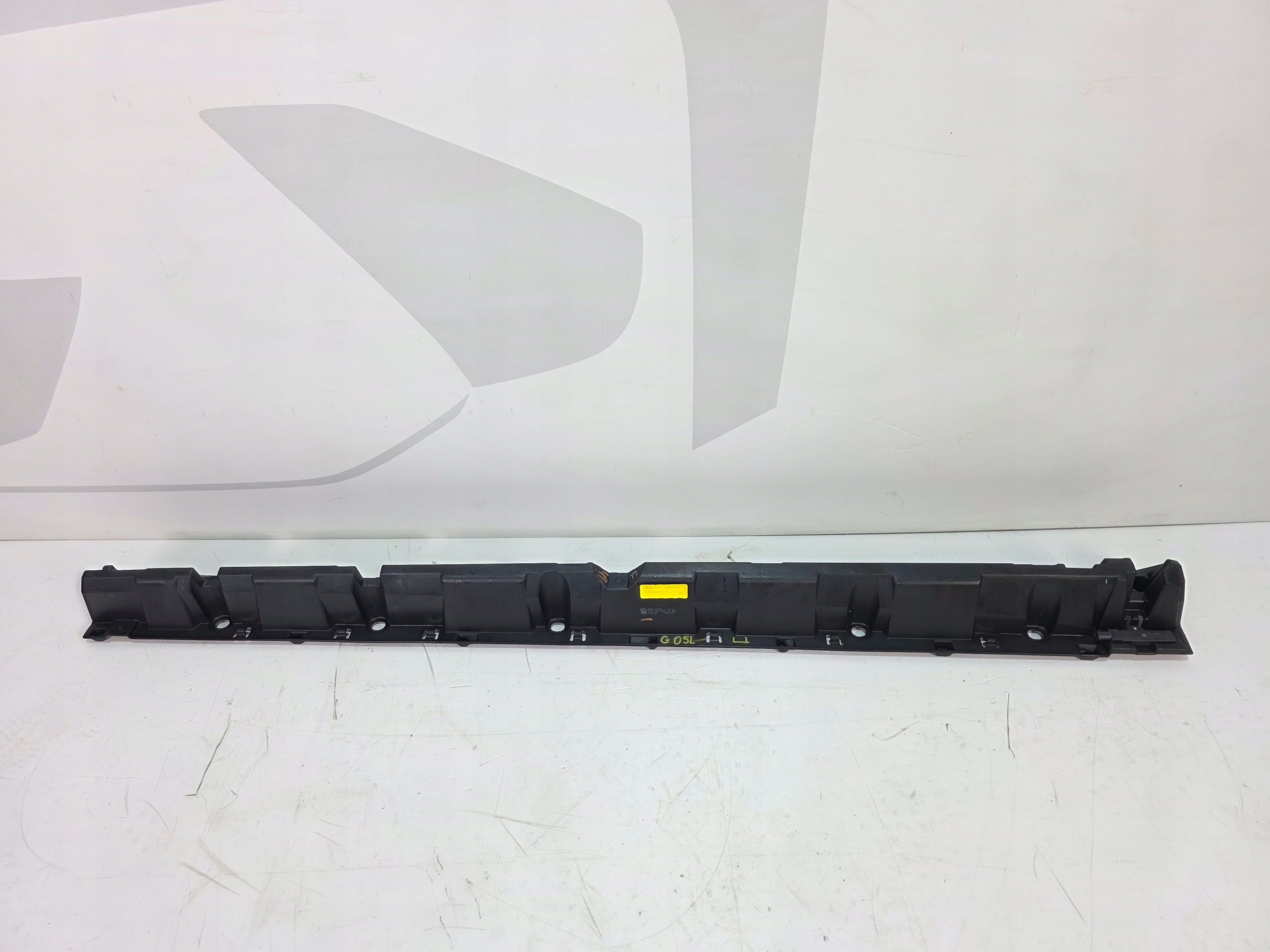 support holder mouldings PROGOWEJ left BMW X5 G05 LCI 7440911