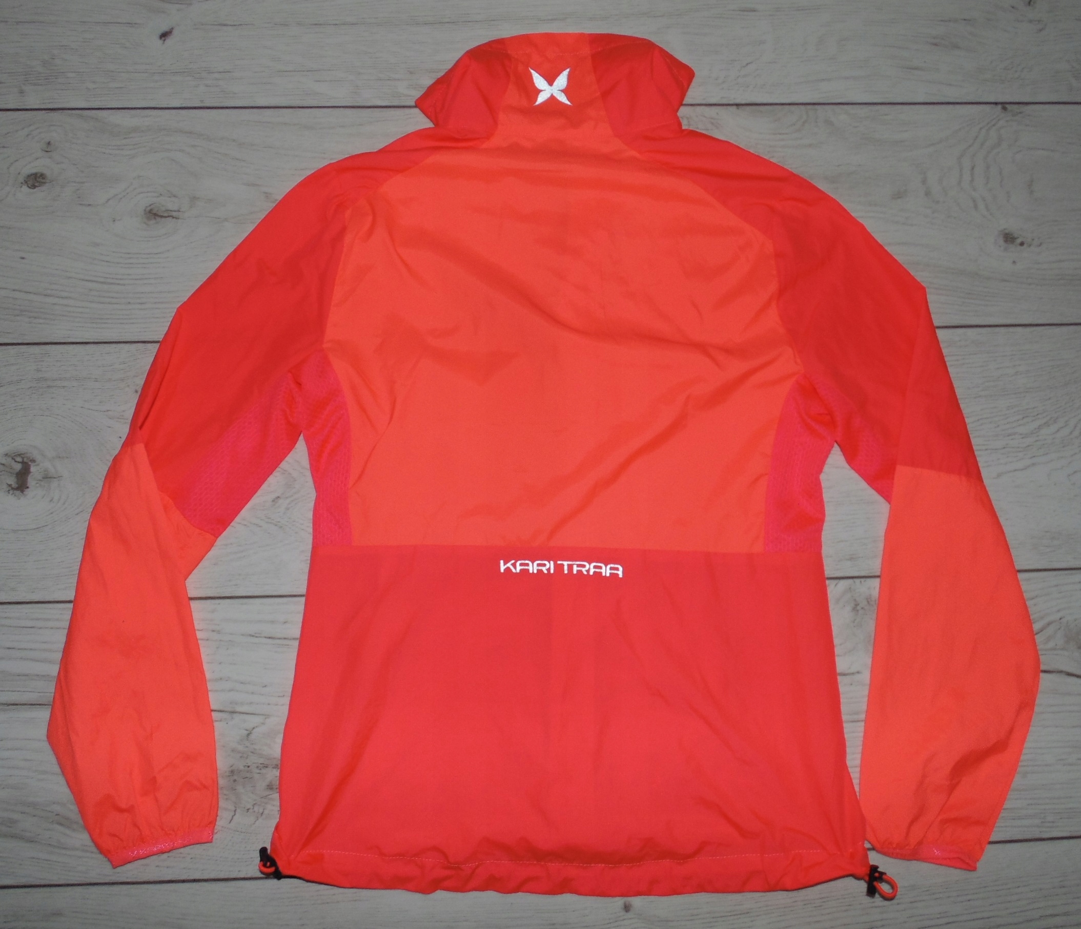 KARI TRAA KURTKA WIATRÓWKA ULTRA LIGHT SPORT OUTLET r. S / M Kolor pomarańczowy