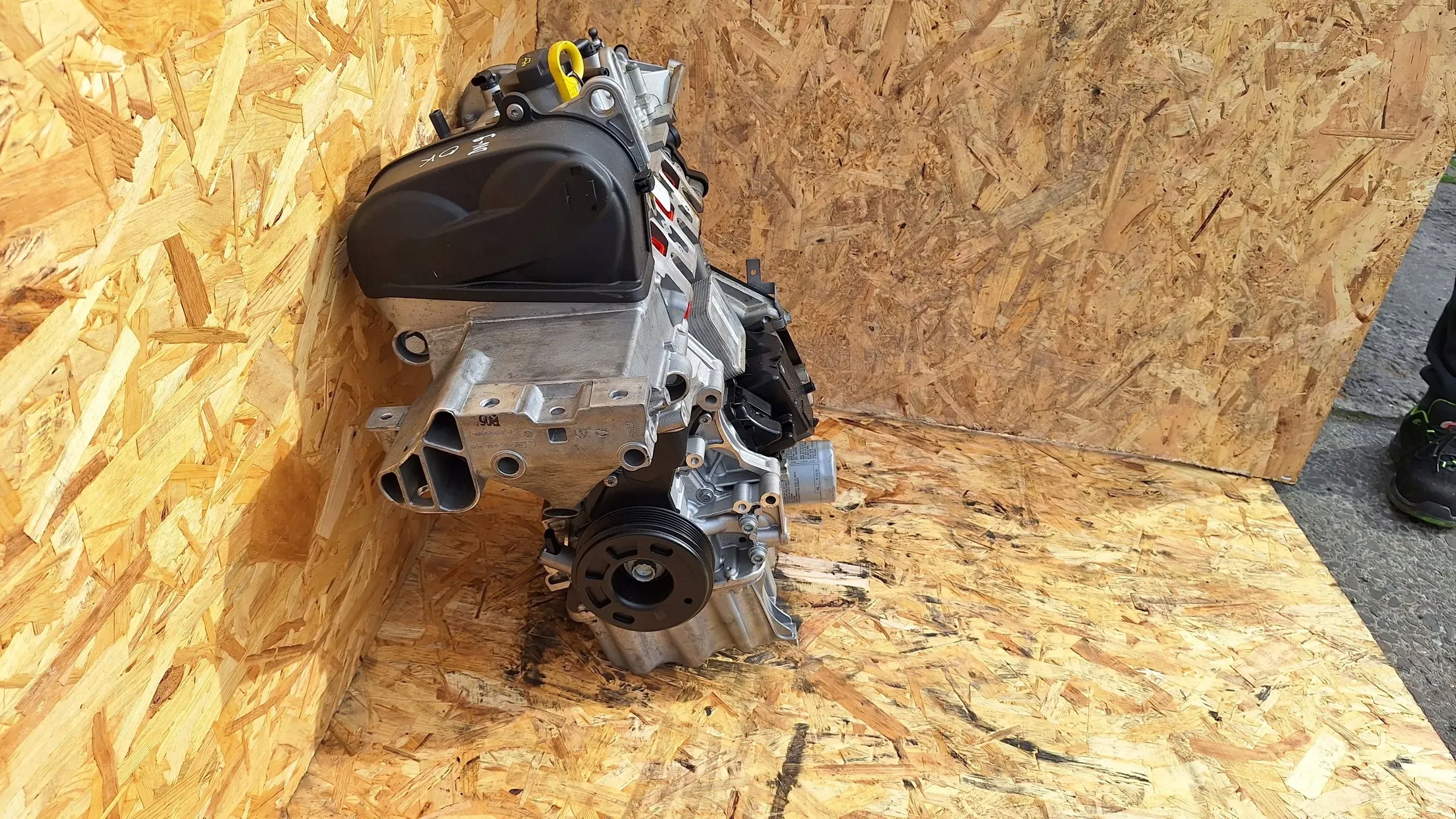 engine CHZ Vw Audi Seat Skoda 1.0TSI unprotected pillar