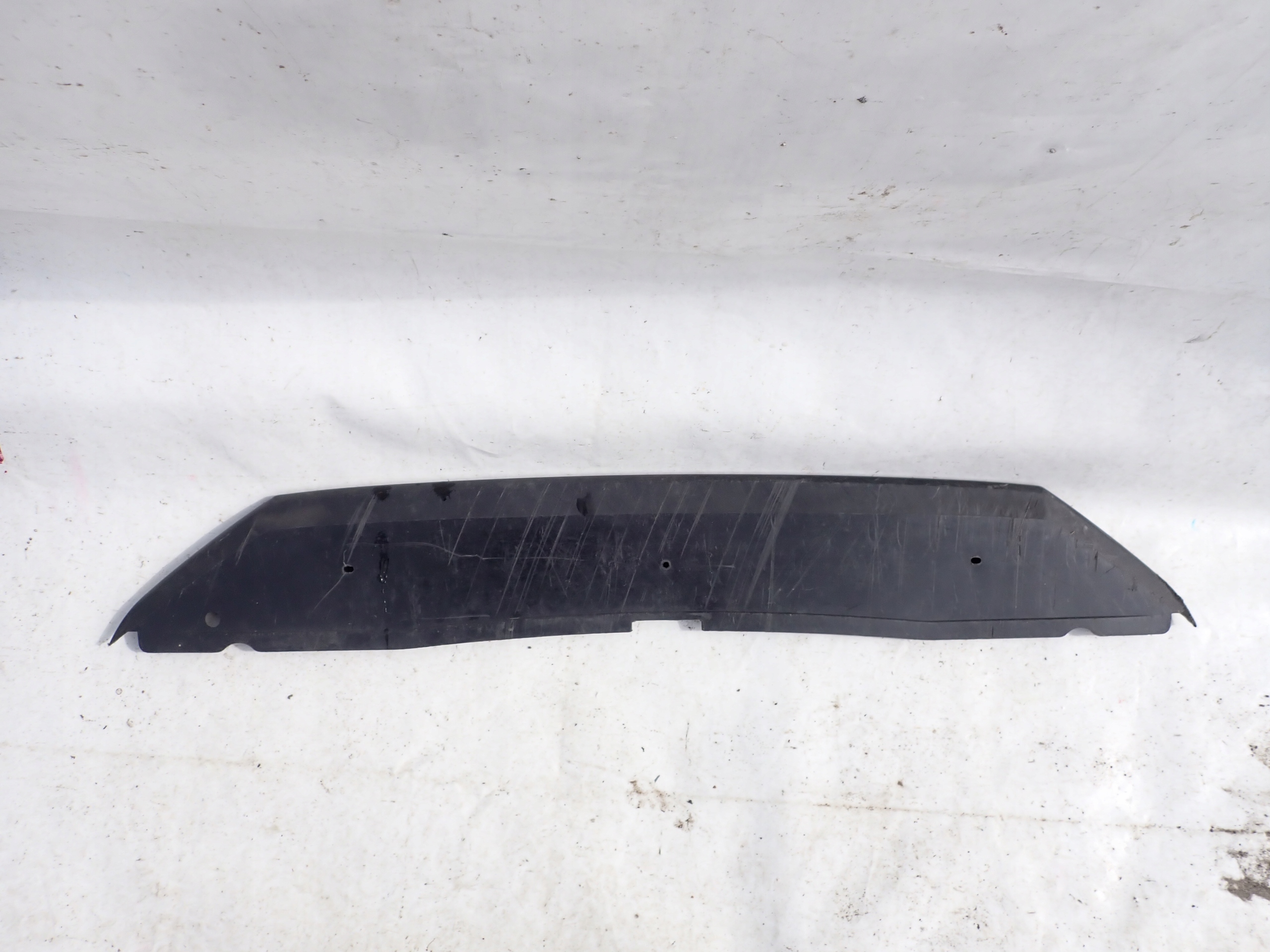 PEUGEOT 508 a spoiler doplněk nárazníku předek