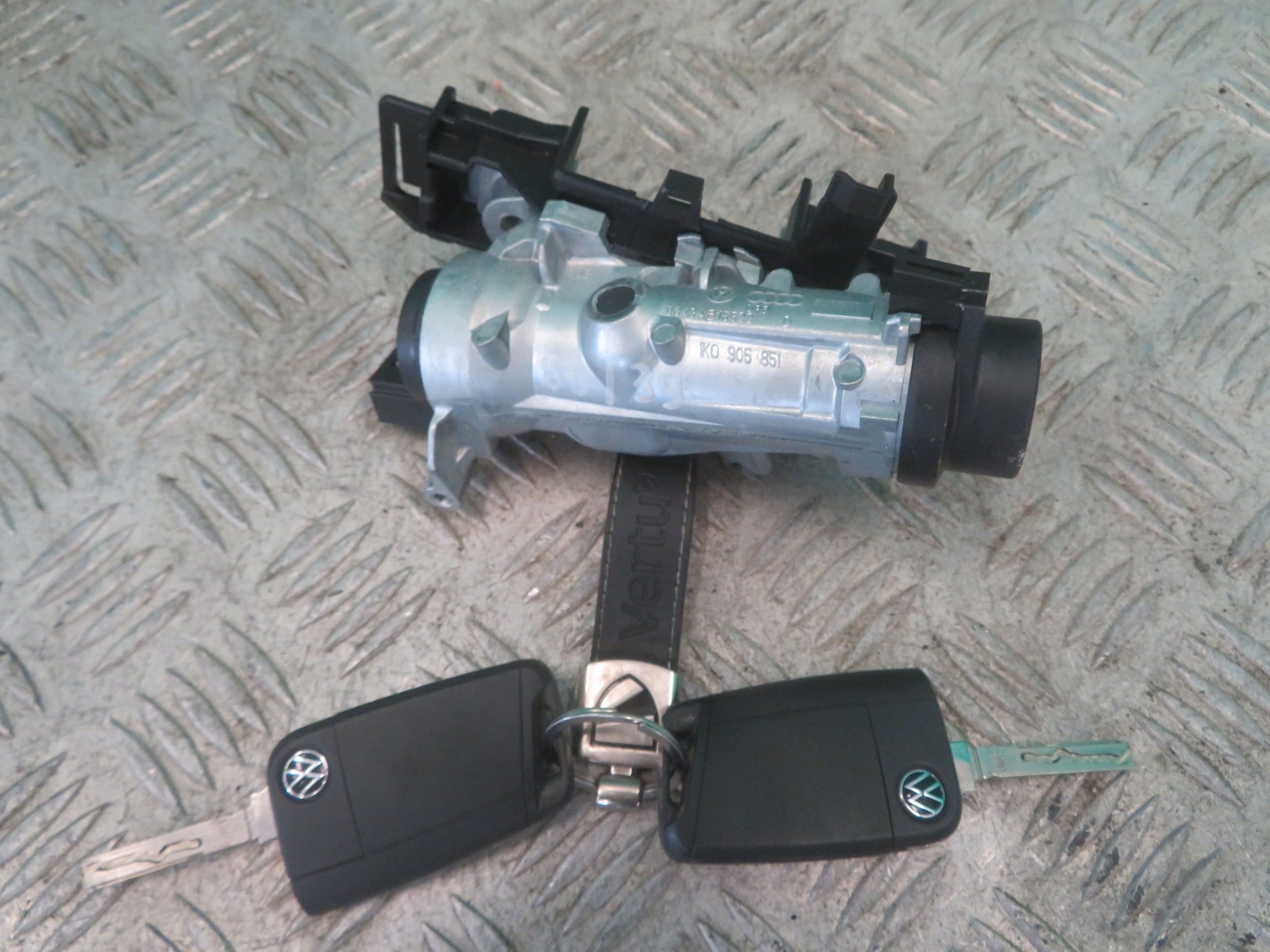 ignition Z KLUCZYKIEM VW CRAFTER 22R 5Q1.905.865