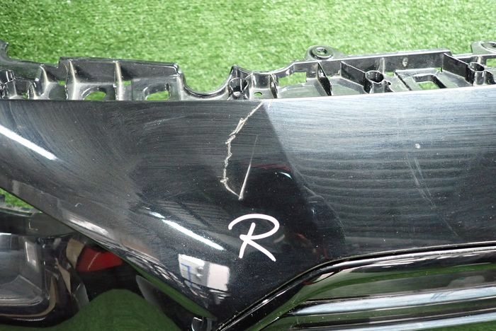 BMW I4 G26 M-Paket 21- Frontstoßstange vorne