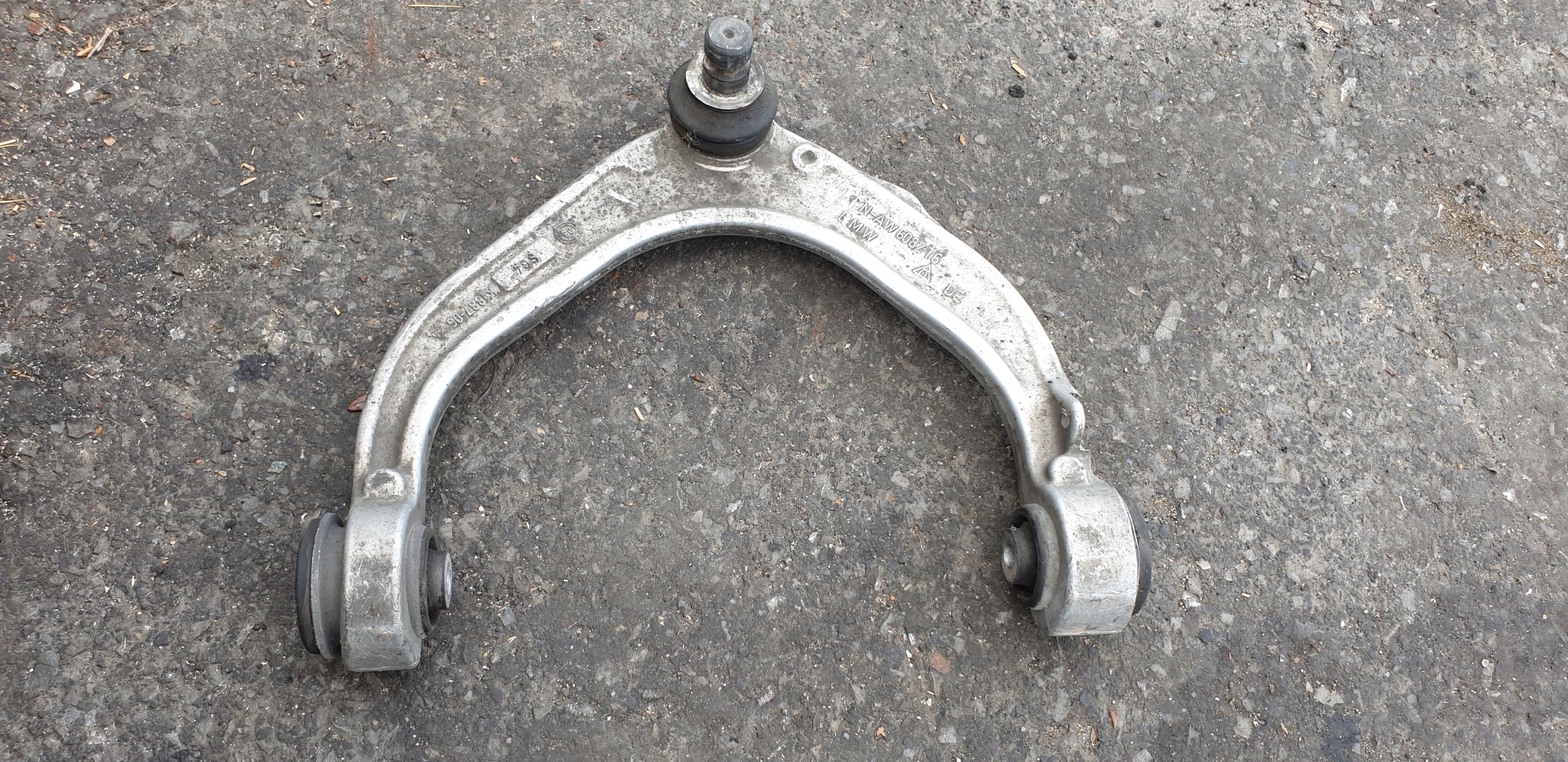 arm front upper left BMW X6 E71 X5 E70 AW6082T6 OE