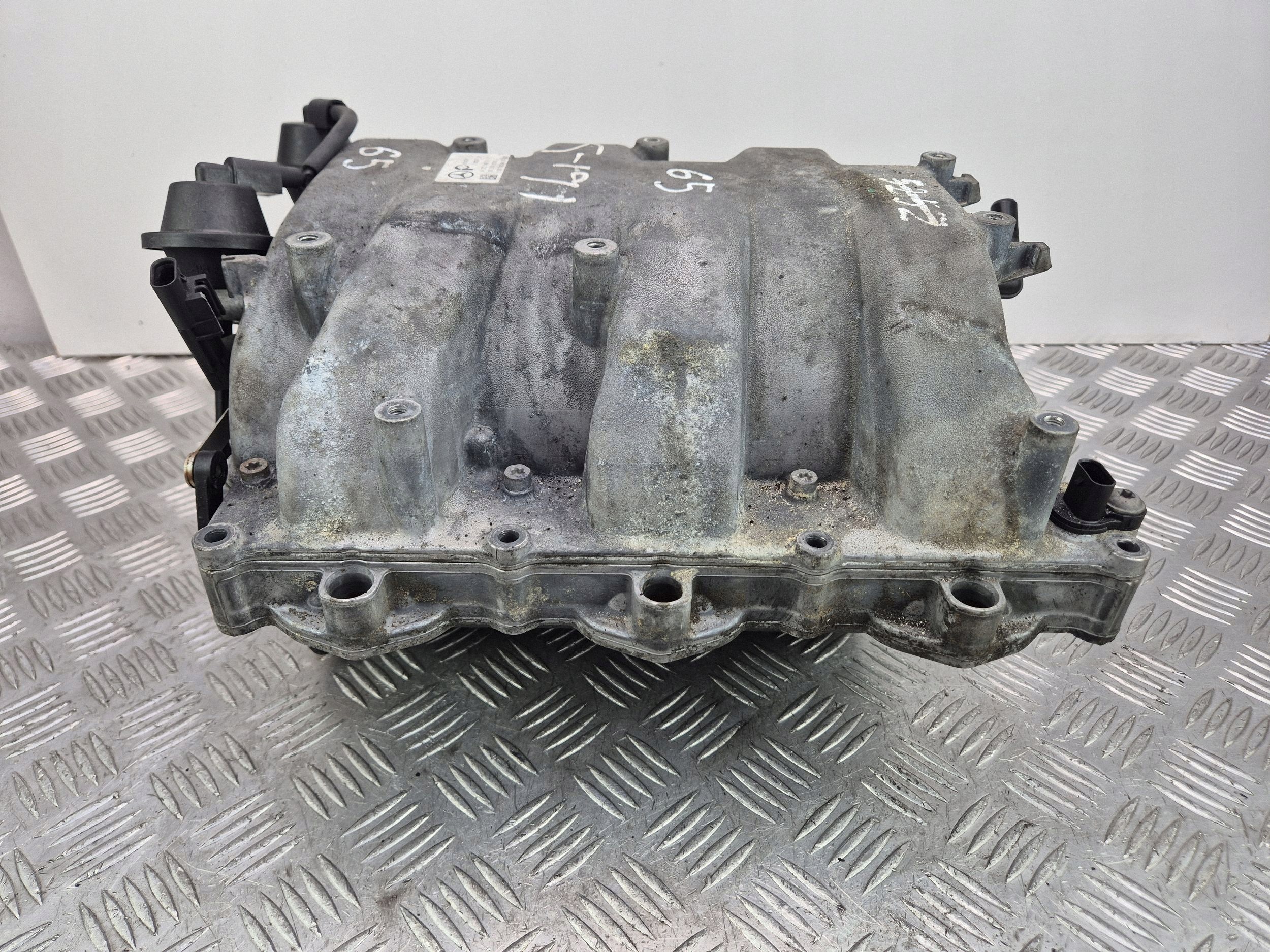 Mercedes E350 W211 intake manifold A2721402401