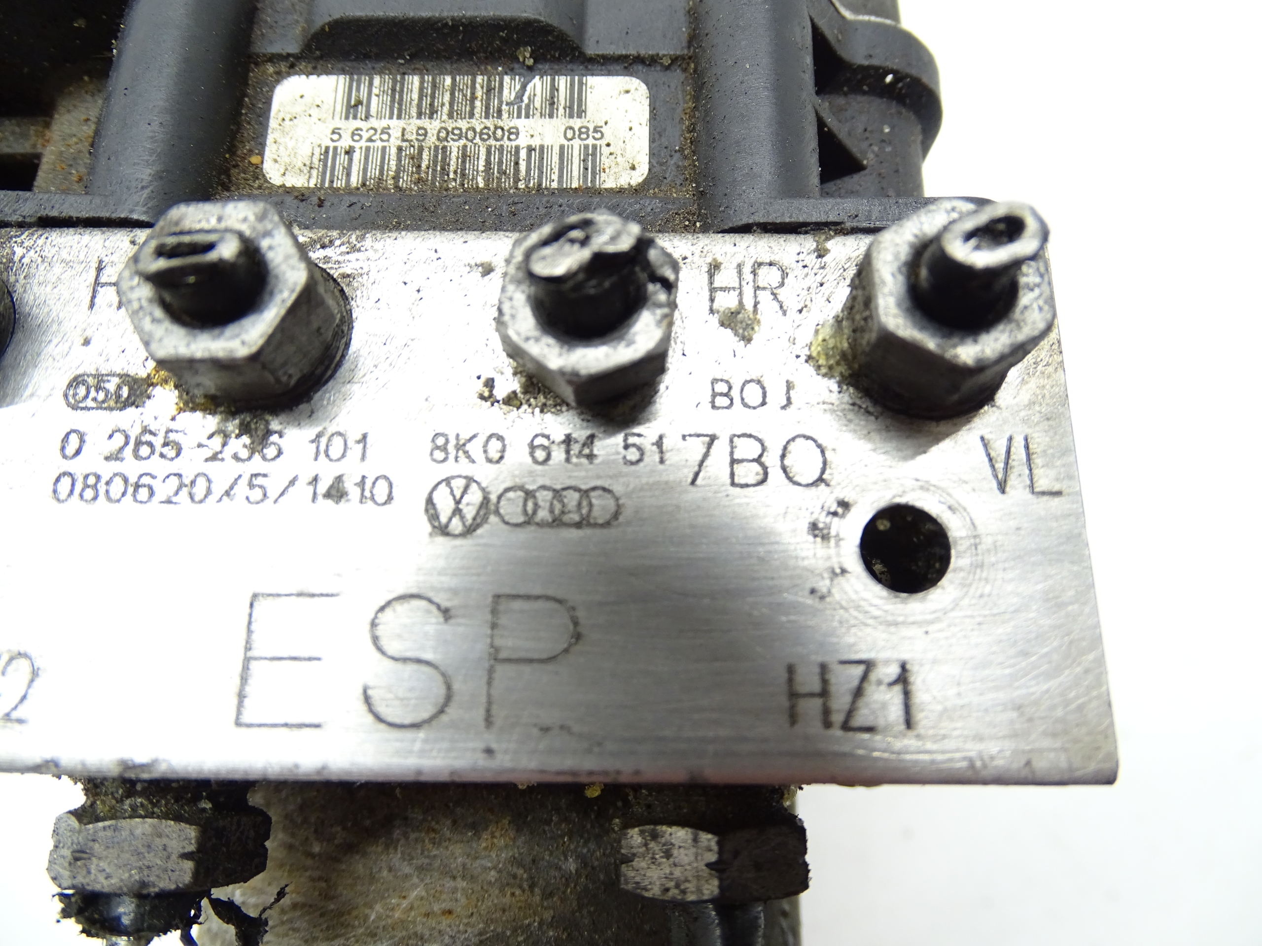 pump ABS control unit AUDI A5 8T 8K0907379AB 8K0614517BQ