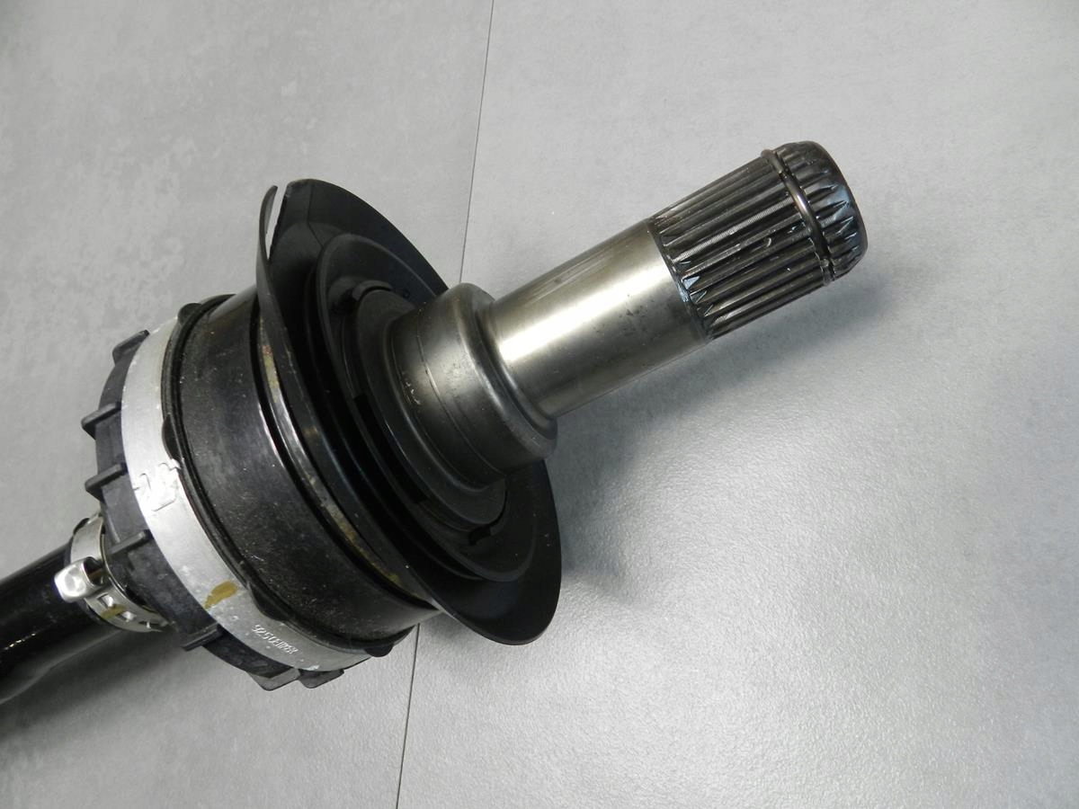 BMW 3 G20 semi-axis right rear part 8487124