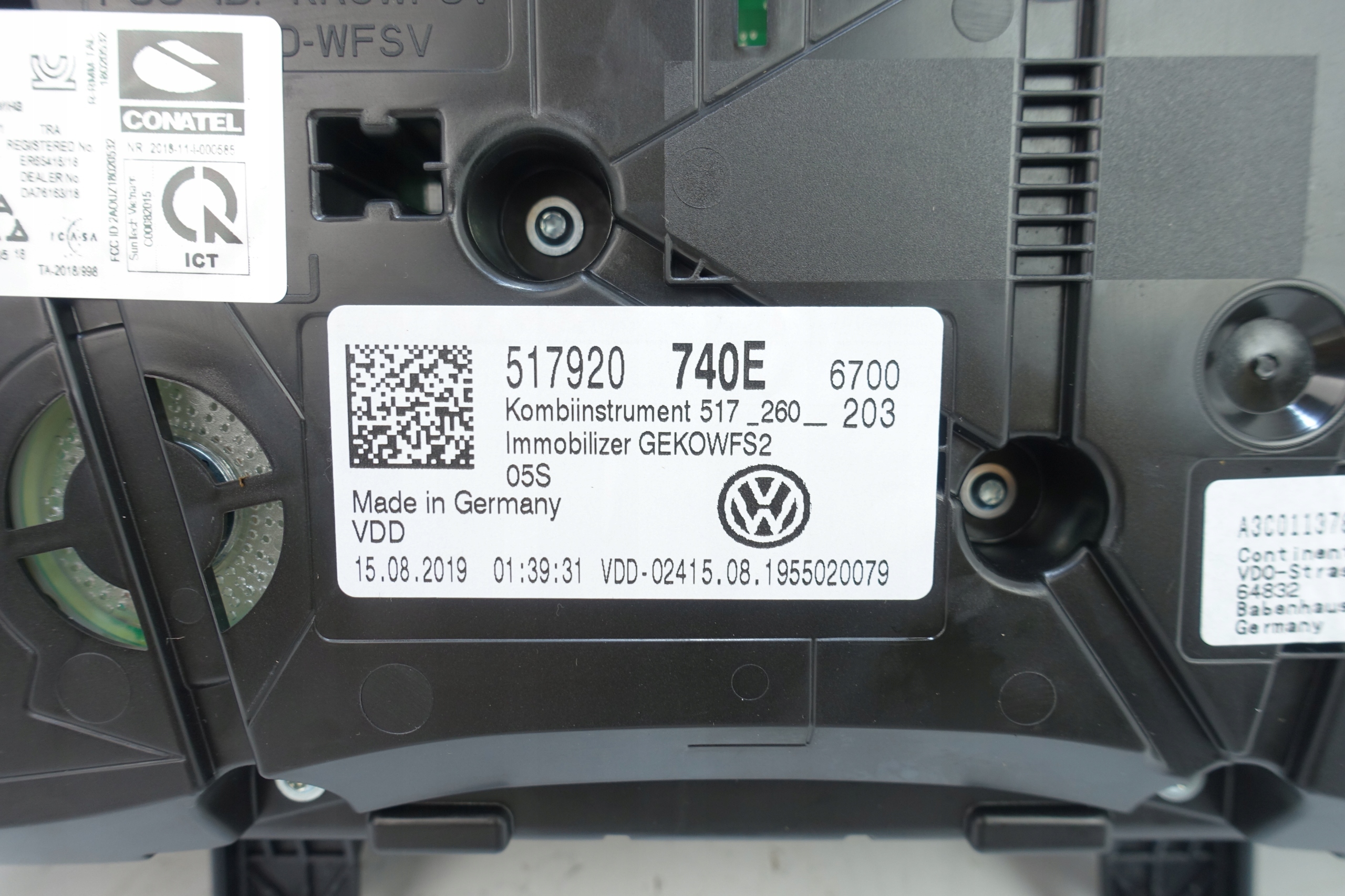 VW GOLF SPORTSVAN 2013- clock dials 10272M 517920740E