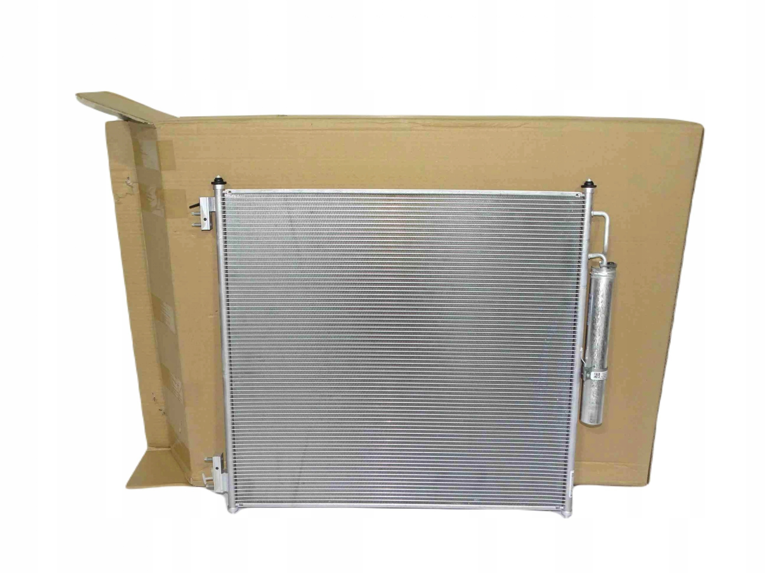 LR137975GEN - Оригинальный кулер klimy Range ROVER L405 L494