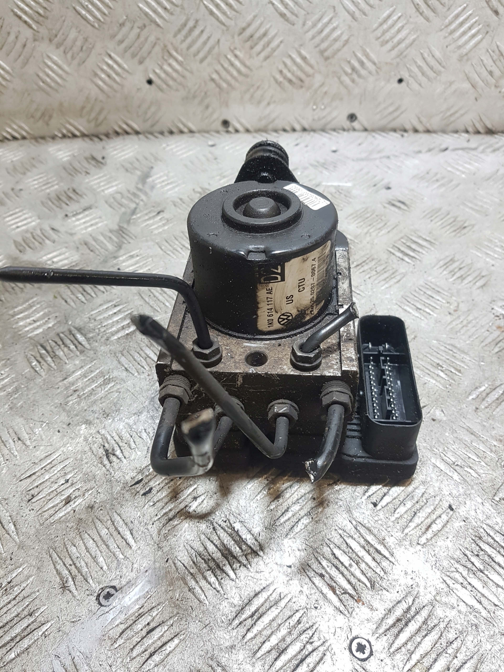 pumpa ABS VOLKSWAGEN GOLF 5 1K0614117AE,