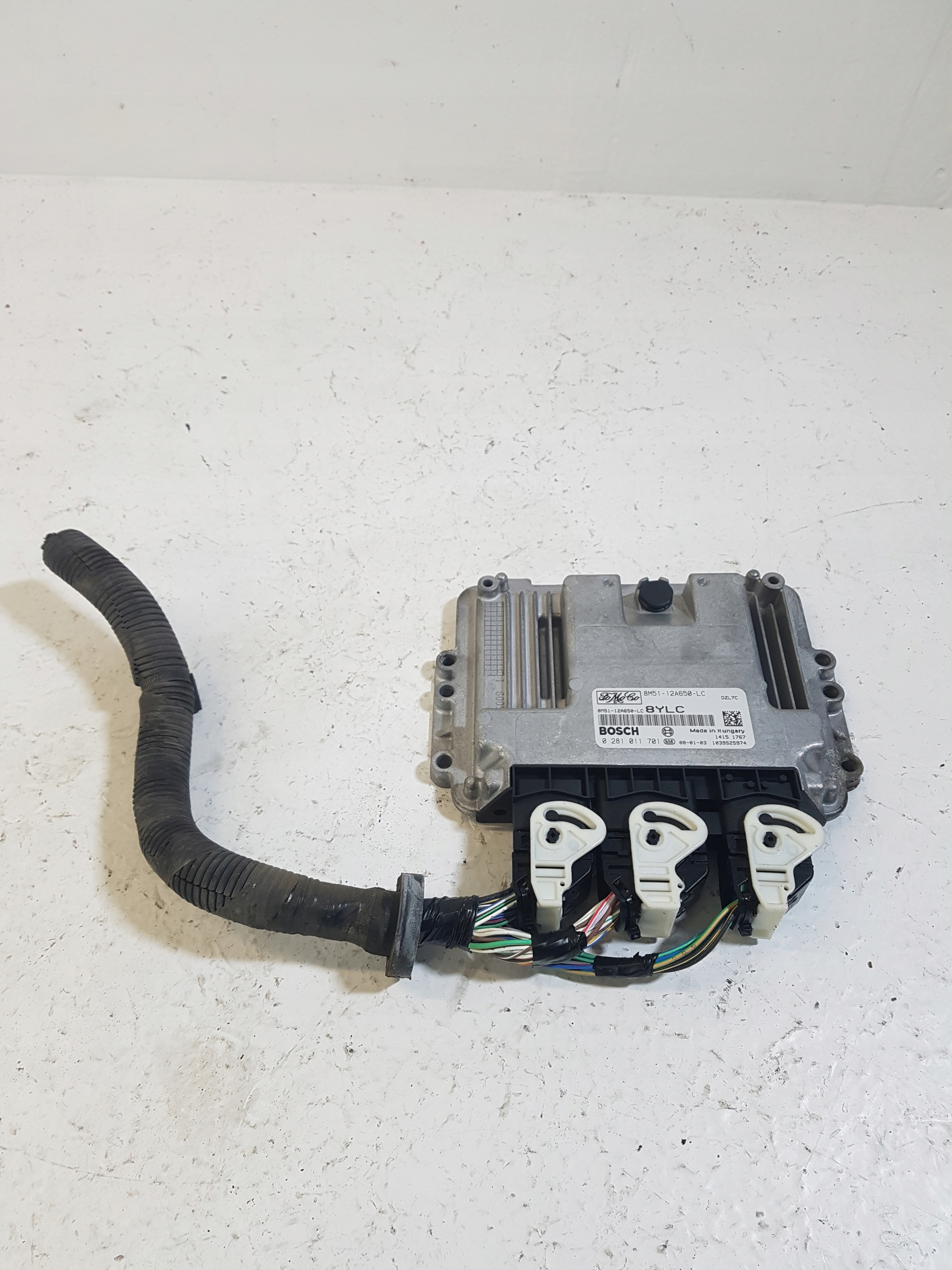 computer of the engine control unit FORD FOCUS C-MAX LIFT 8M51-12A650-LC