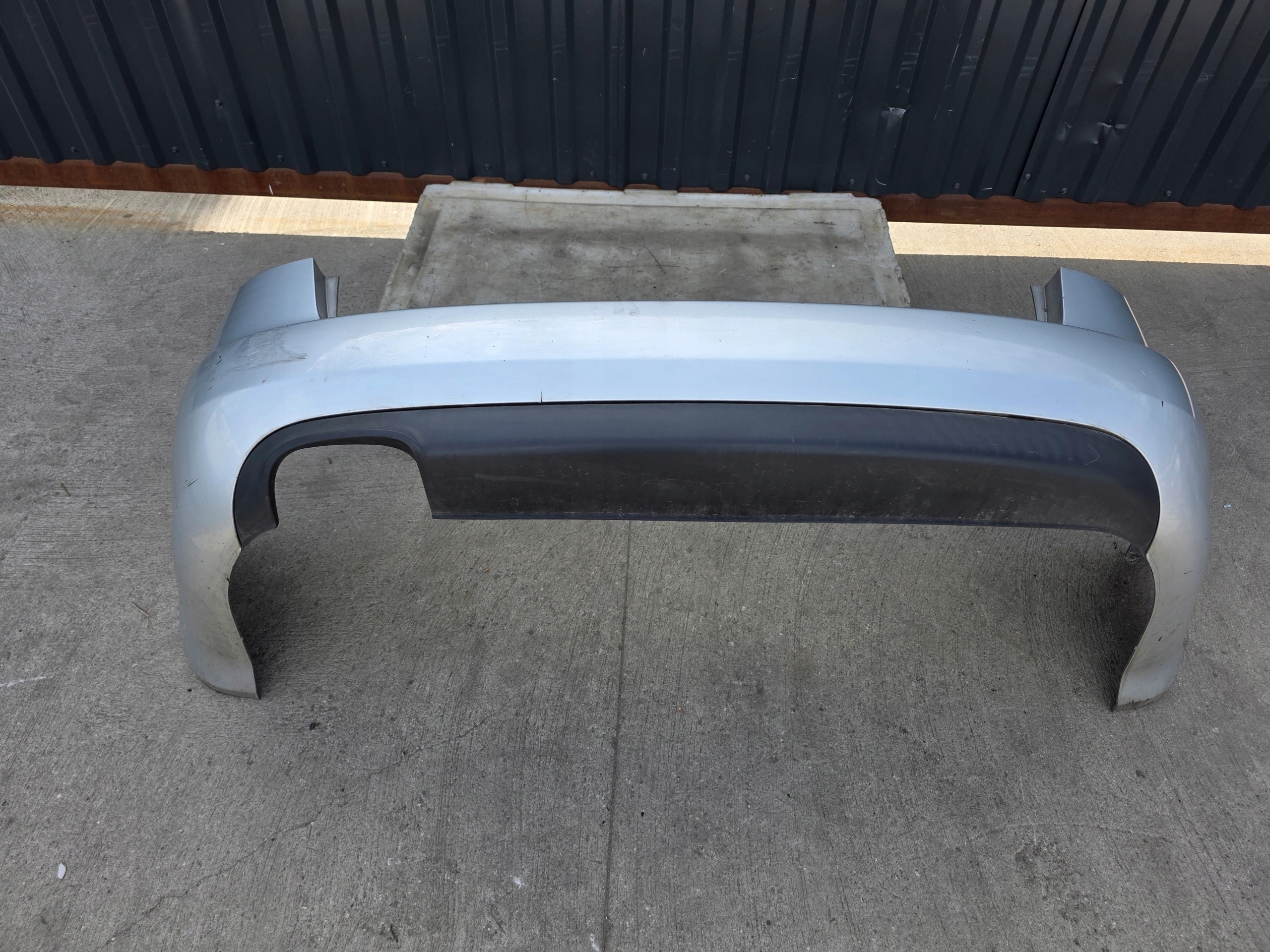 bumper rear part AUDI A4 B7 LY7W without PDC AVANT KOMBI original !!!