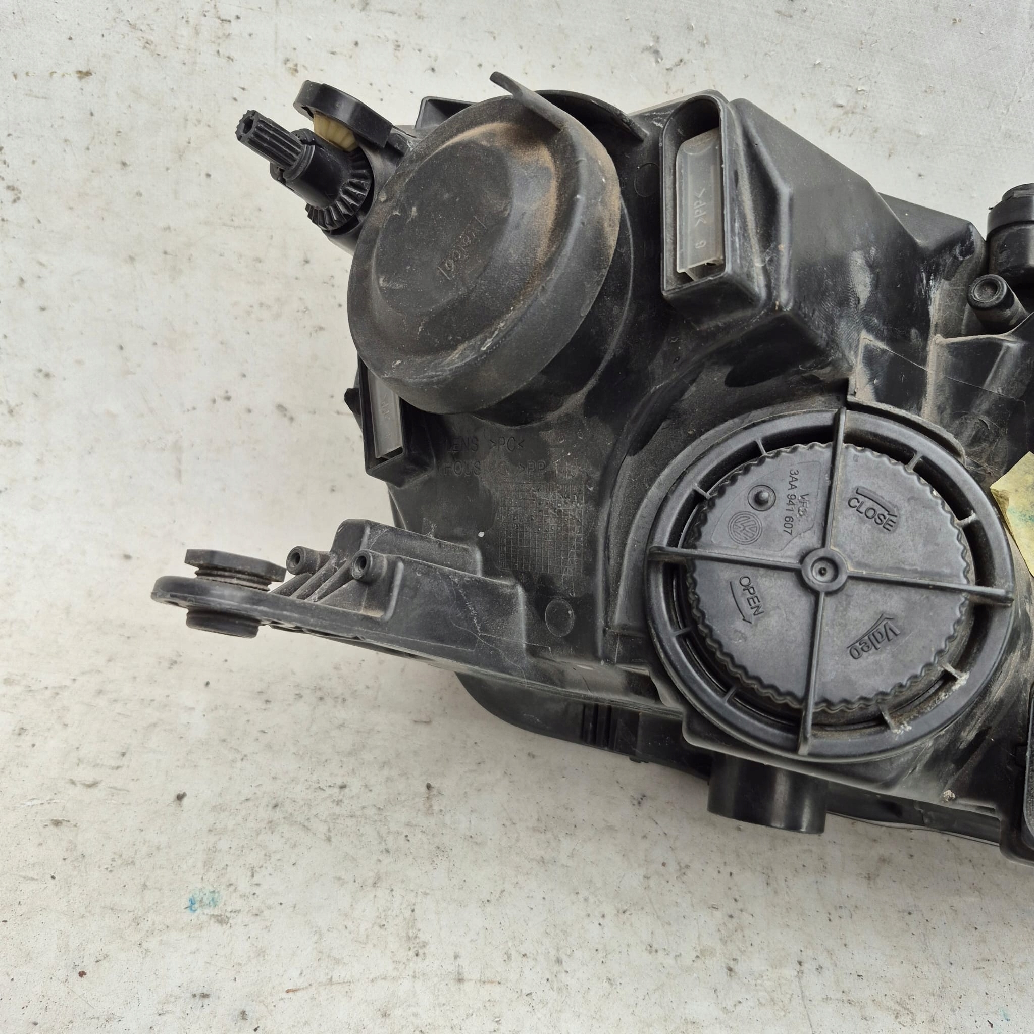 SKODA RAPID 12-17 5JB light left front front 5JB941015