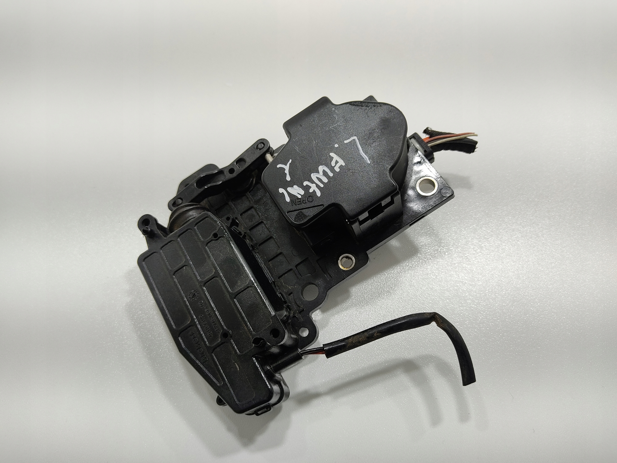 Adapter, Stecker LADOWANIA RENAULT FLUENCE ZE 243911715R 2009-2012