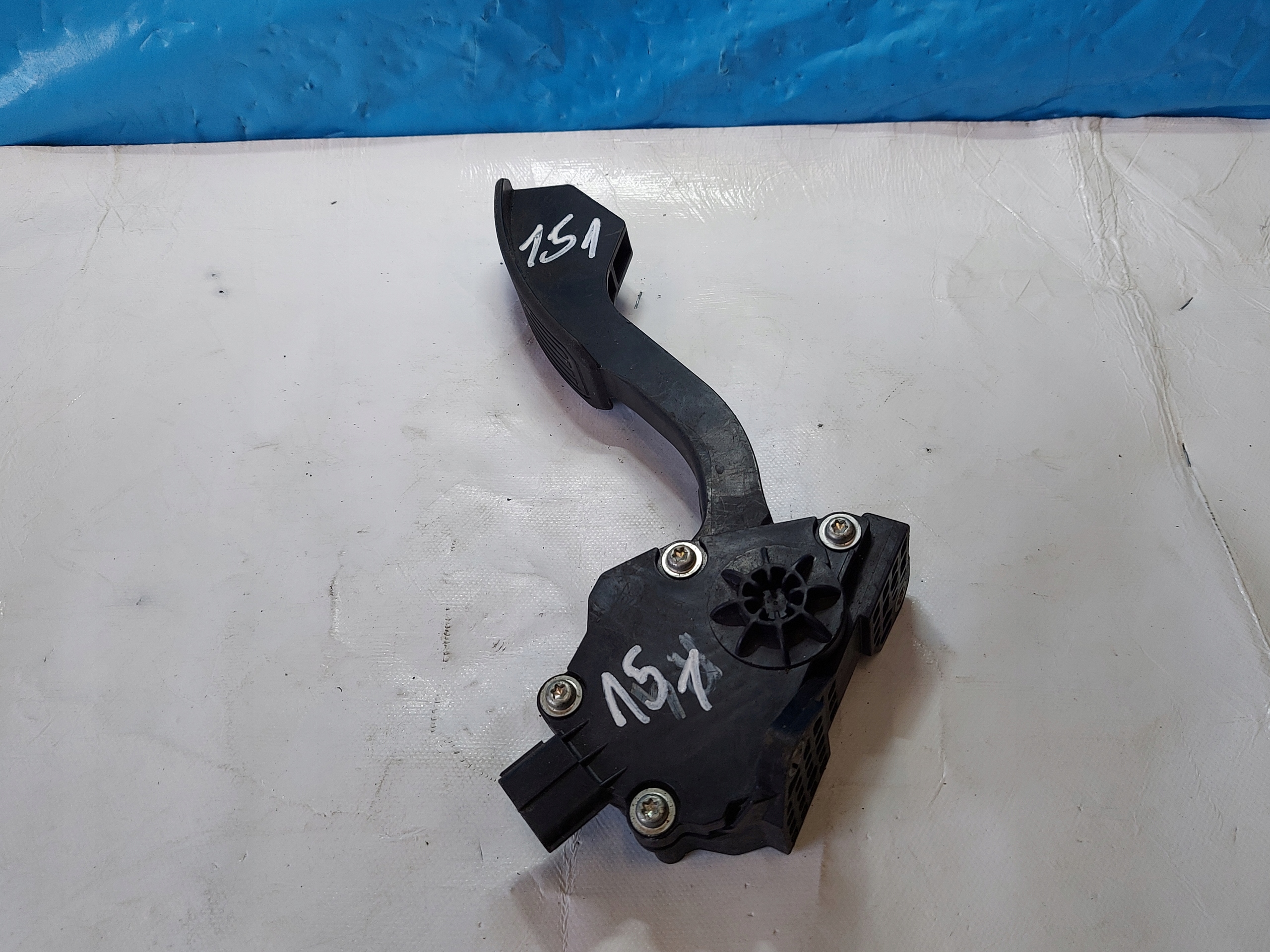 accelerator pedal RAV-4 7811042010
