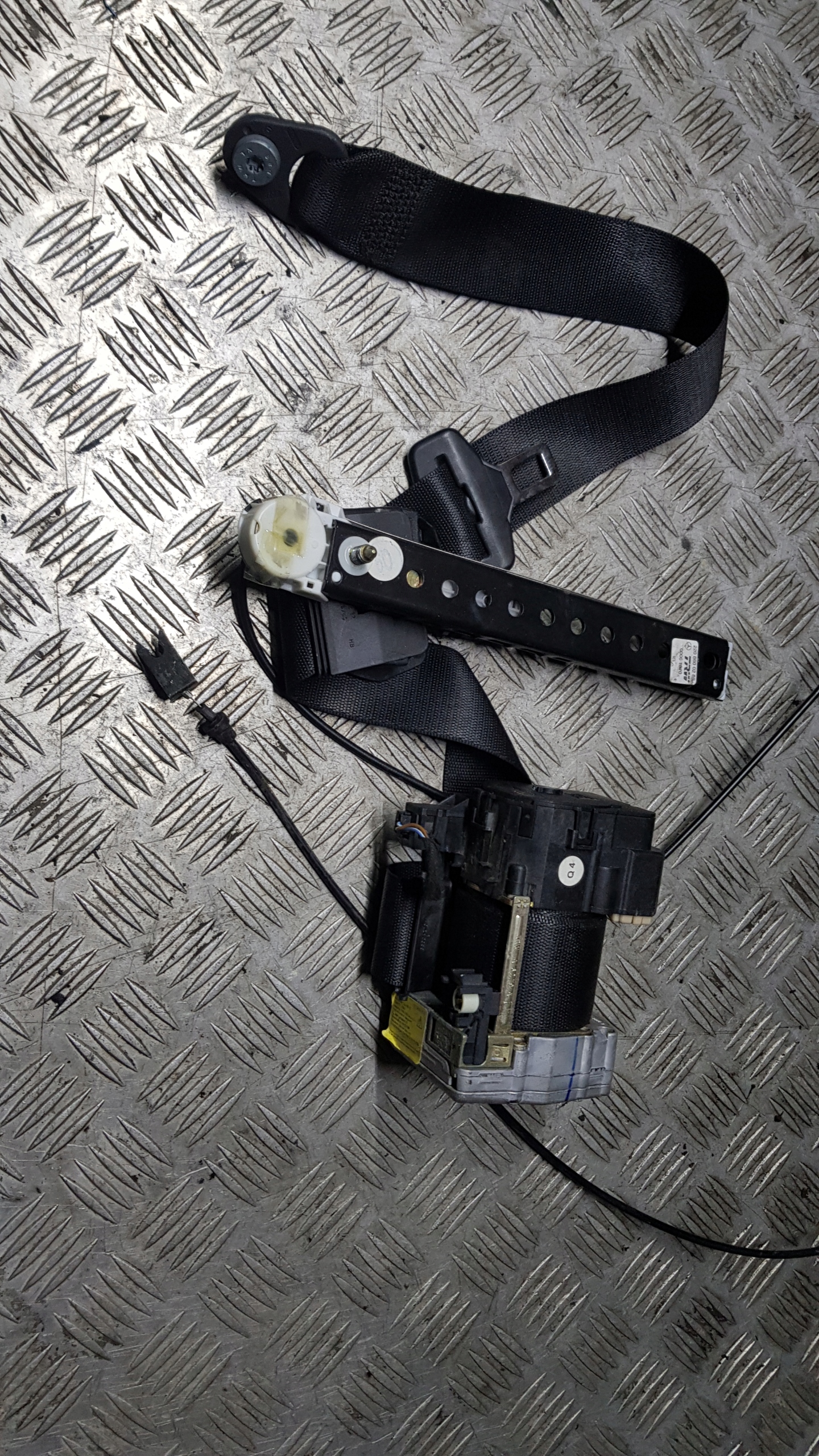 MERCEDES W220 tension belt safety right front