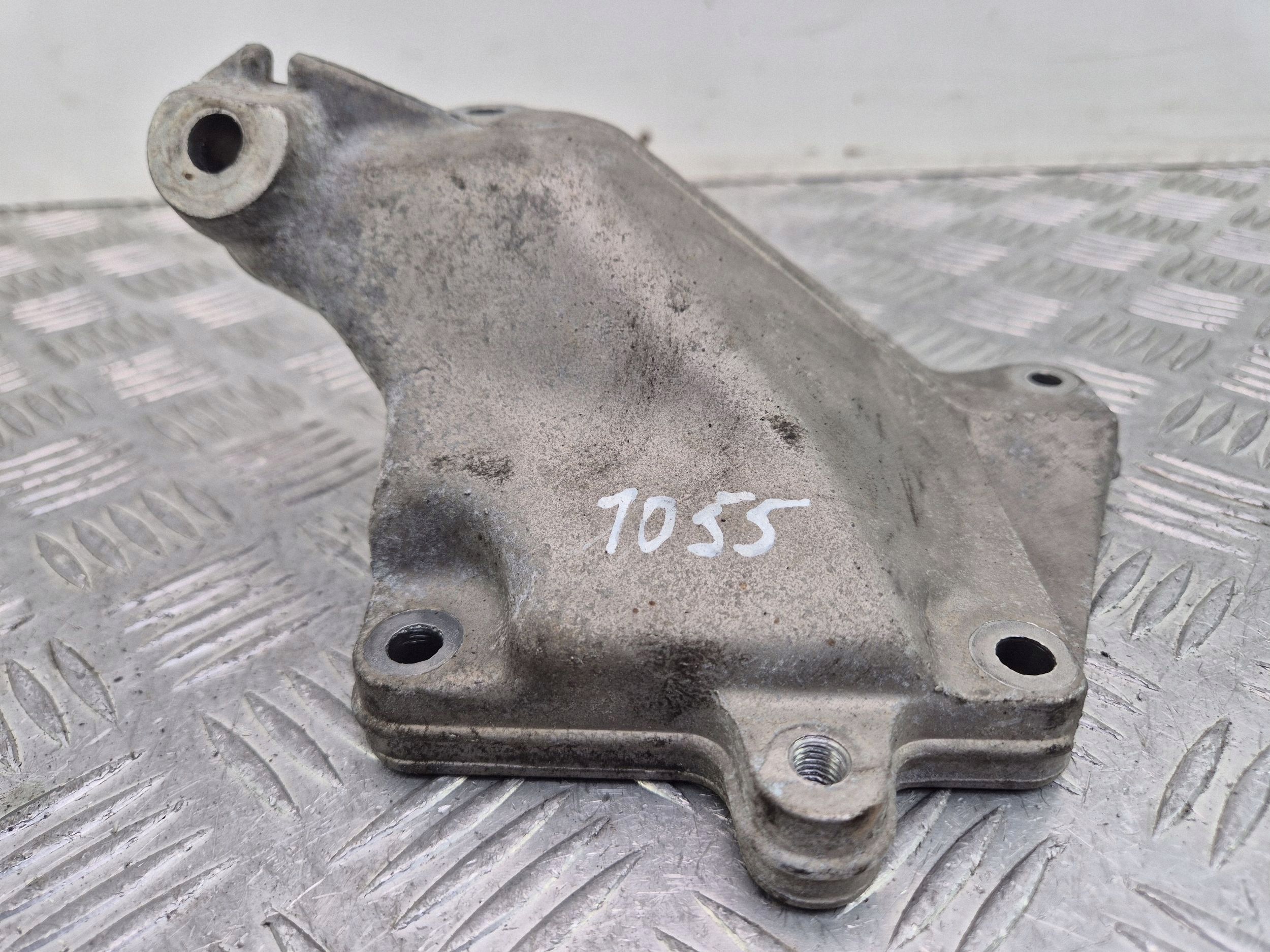 engine mount Mercedes ML350 W164 A2722234204 M272.967