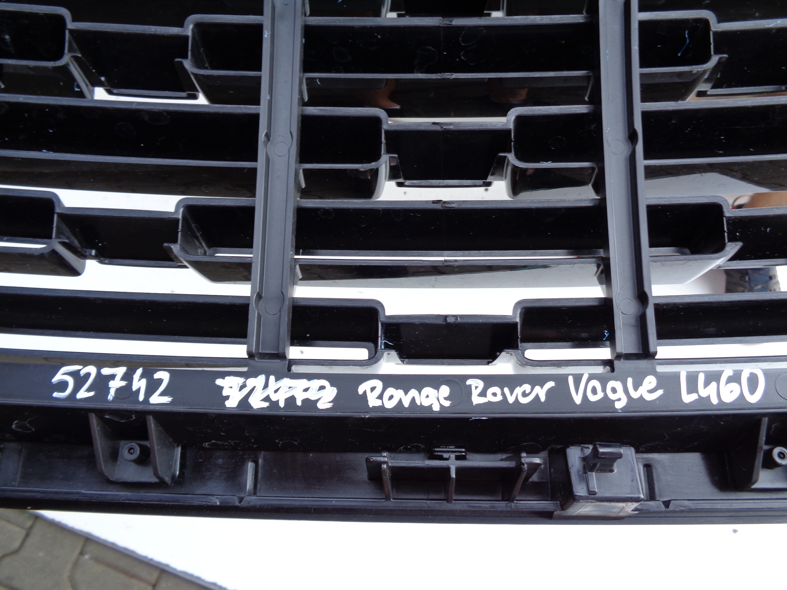 maska RANGE ROVER VOGUE V L460 22- NR 52742