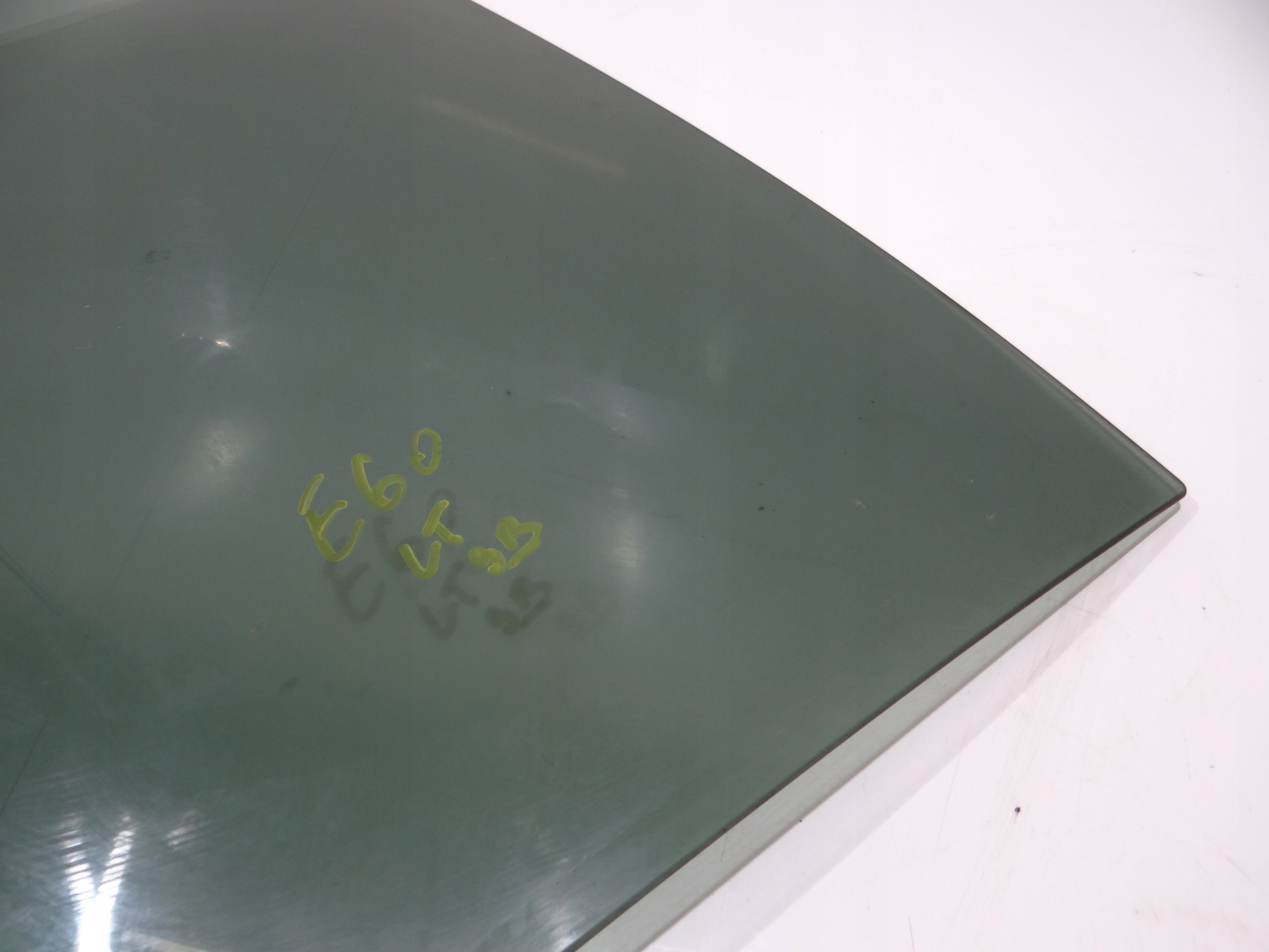 window door left rear part BMW E60 (4570726)