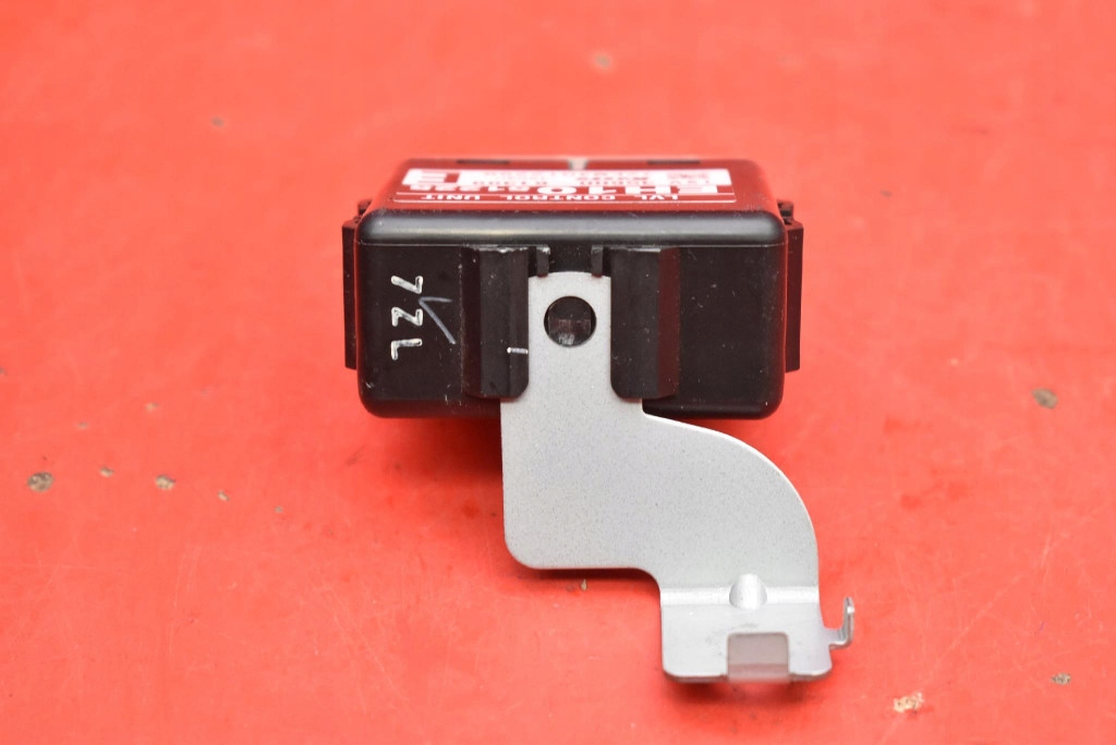 control unit module LVL EH1051225 MAZDA CX-7 2.3 T 260 KM 4X4 06-09