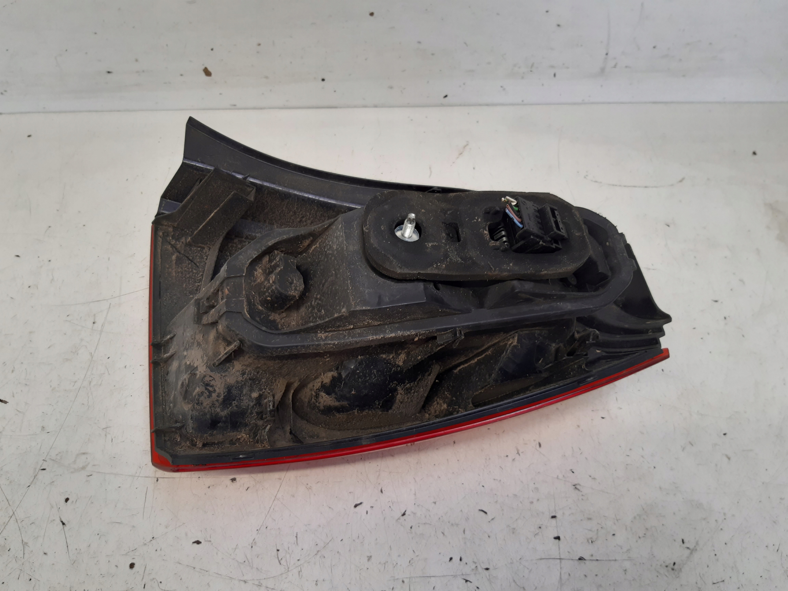 light left rear part 8200387888 Renault Twingo II