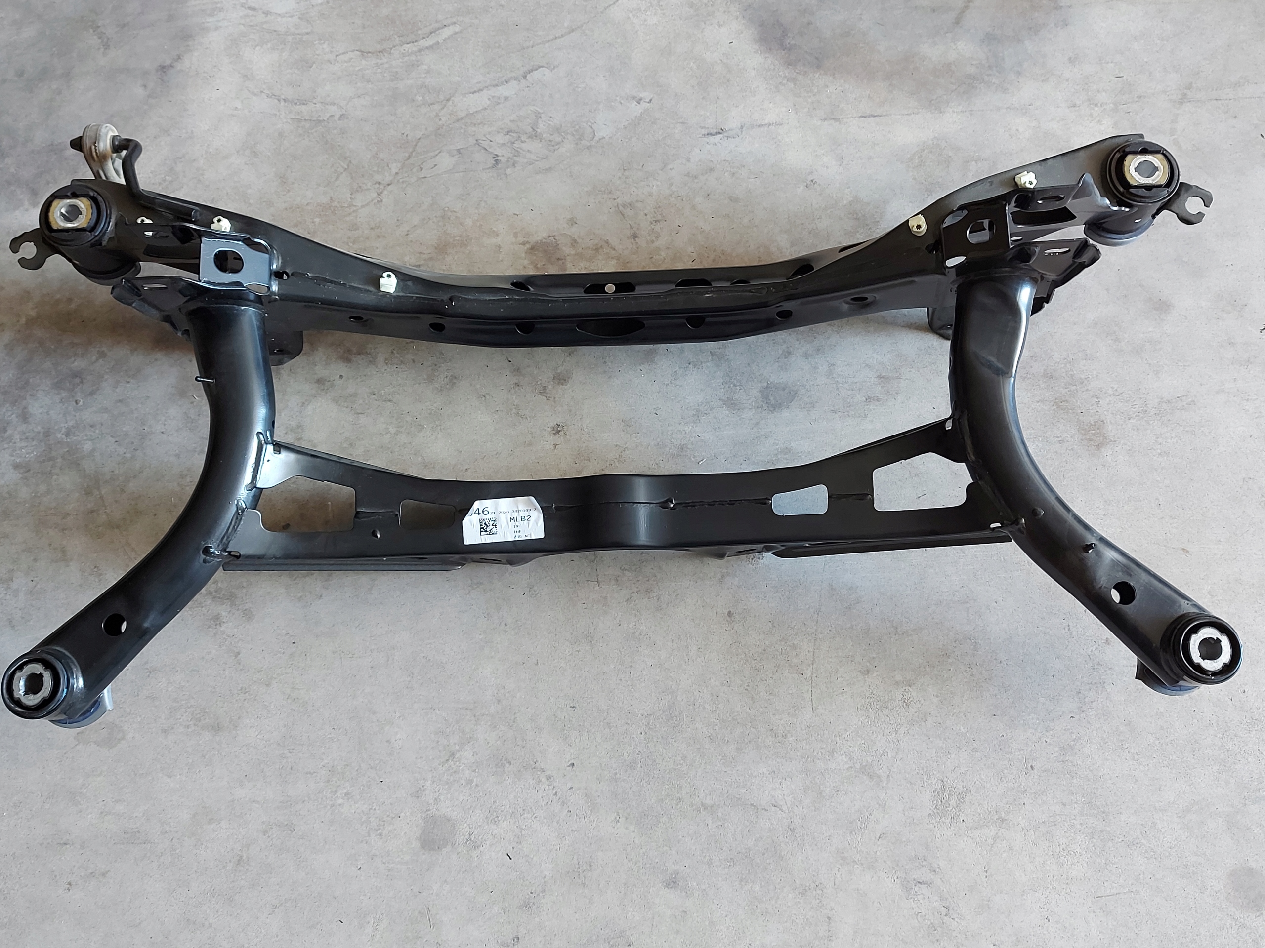 Audi a3 kołyska belka tył model 8V 8Y SEDAN 3Q0505235AE