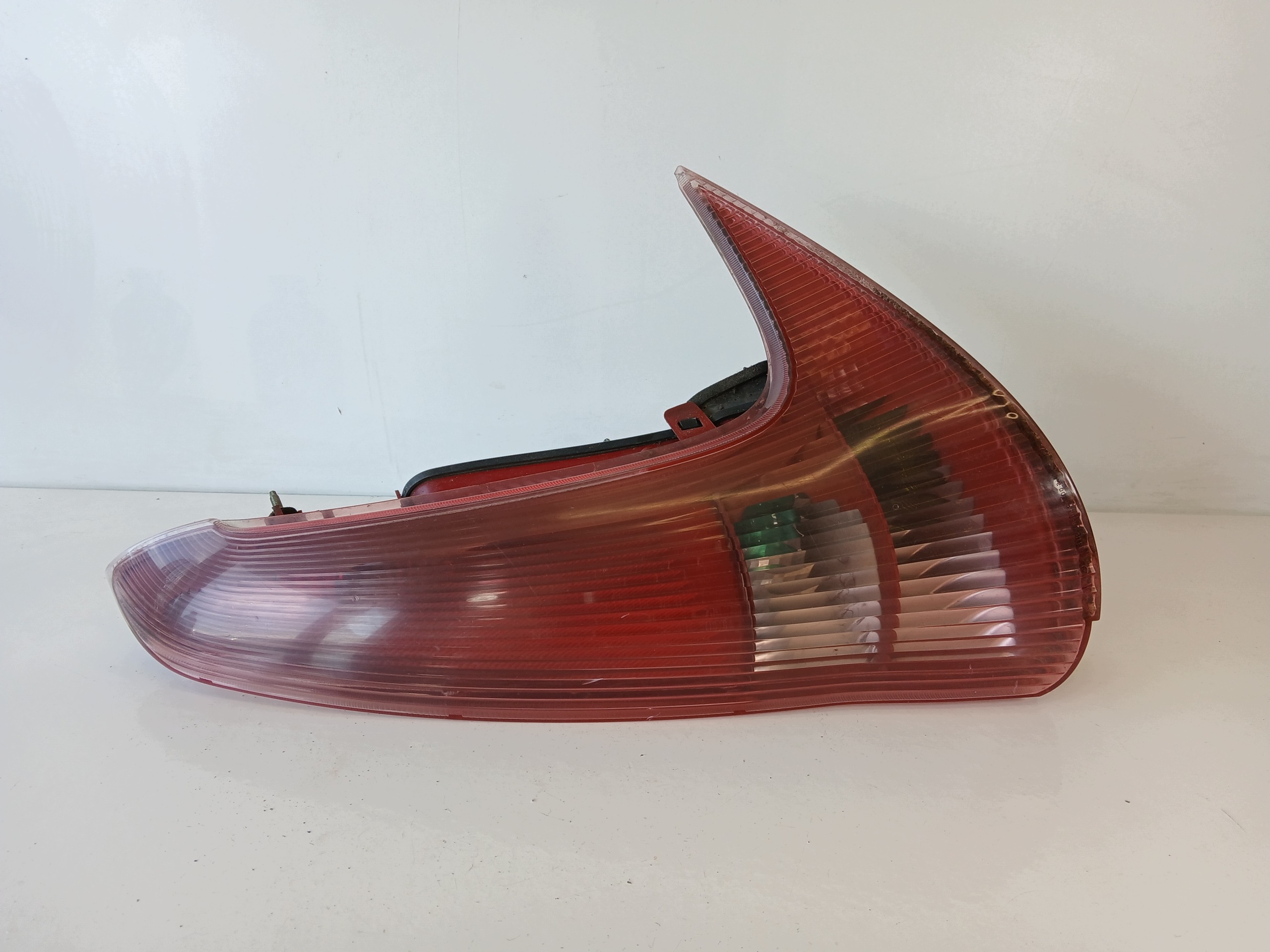 PEUGEOT 206 SW KOMBI light right rear part