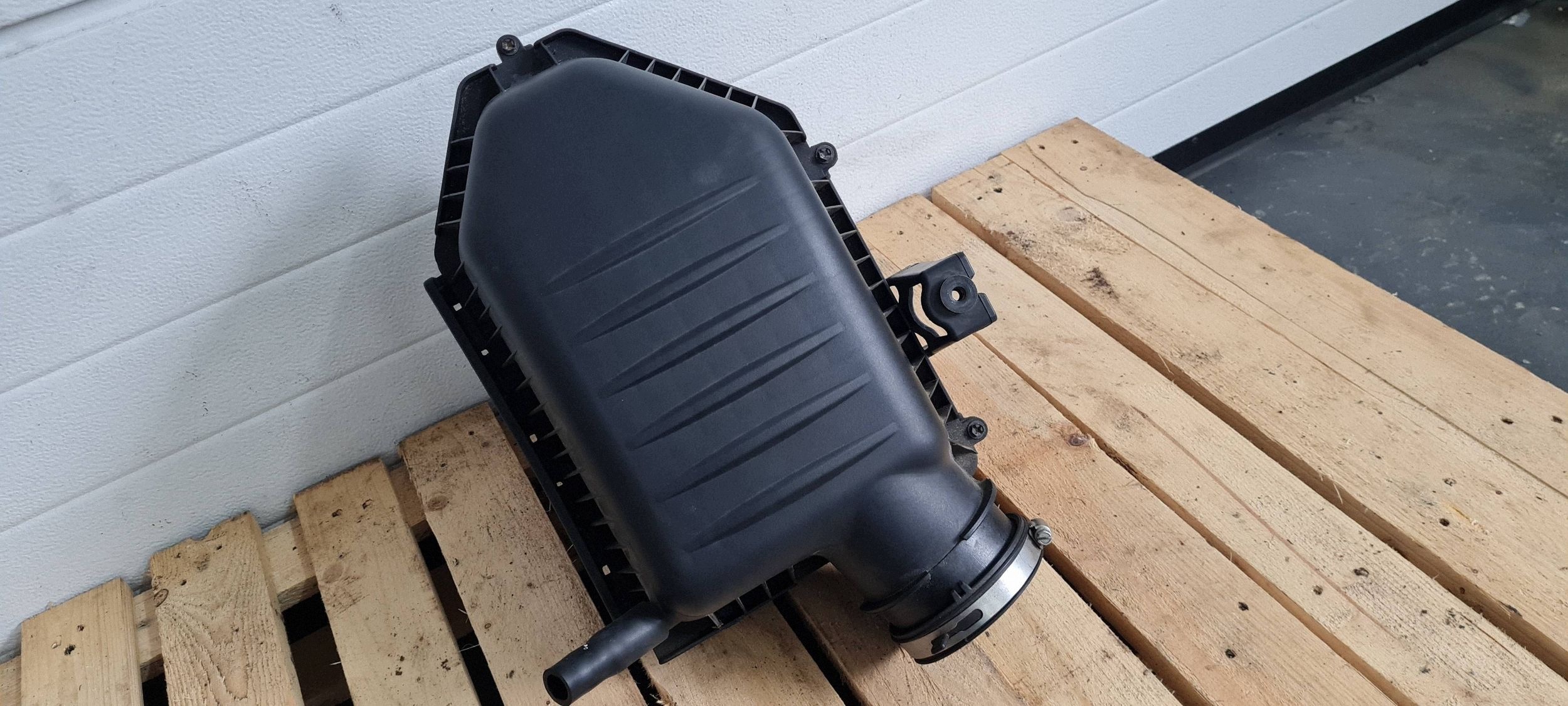 CHARGER CHALLENGER 15+ 3.6 V6 Gehäuse filter luft 52022310AC
