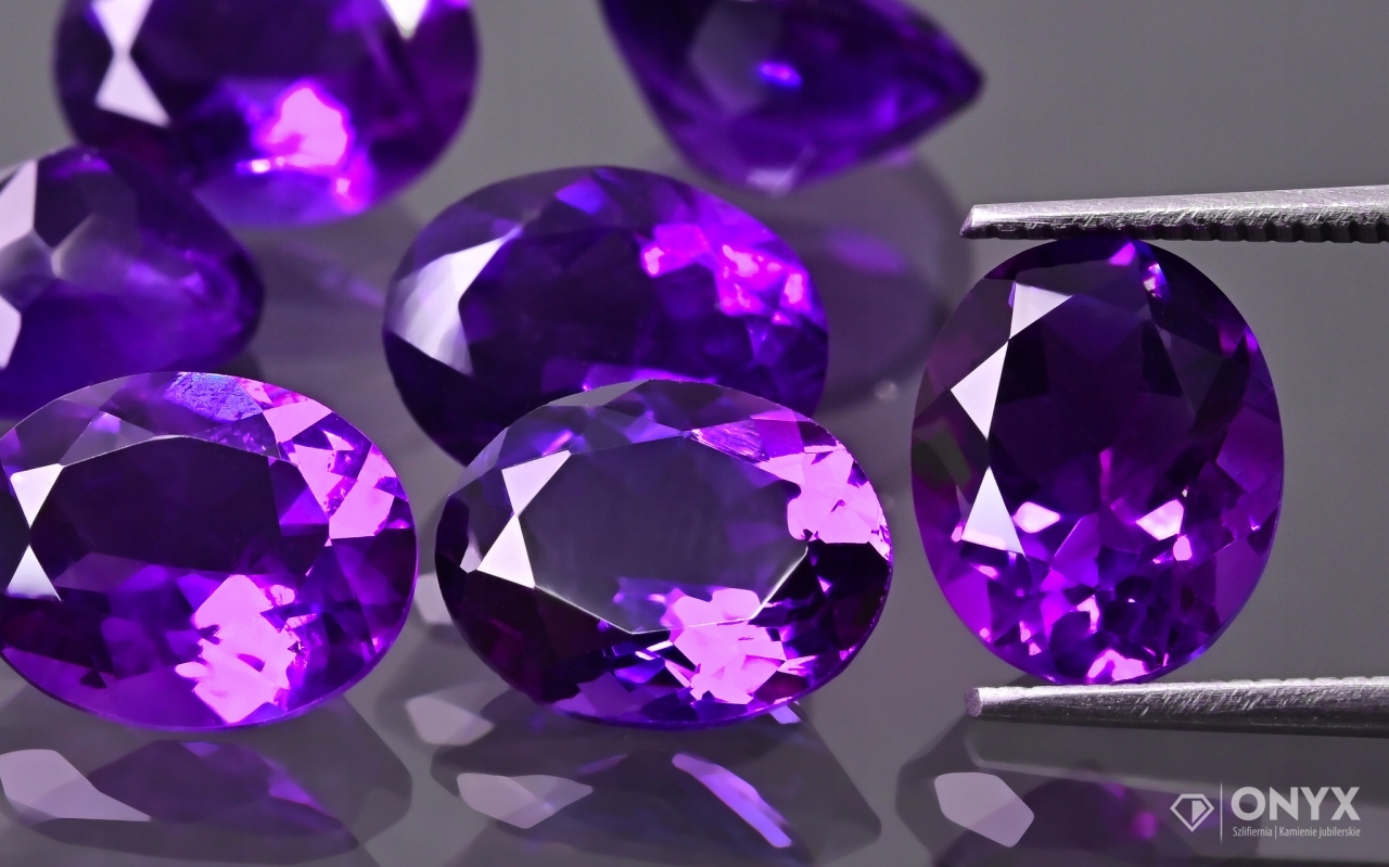 Ametyst A fazetovaný ovál 10x8 mm