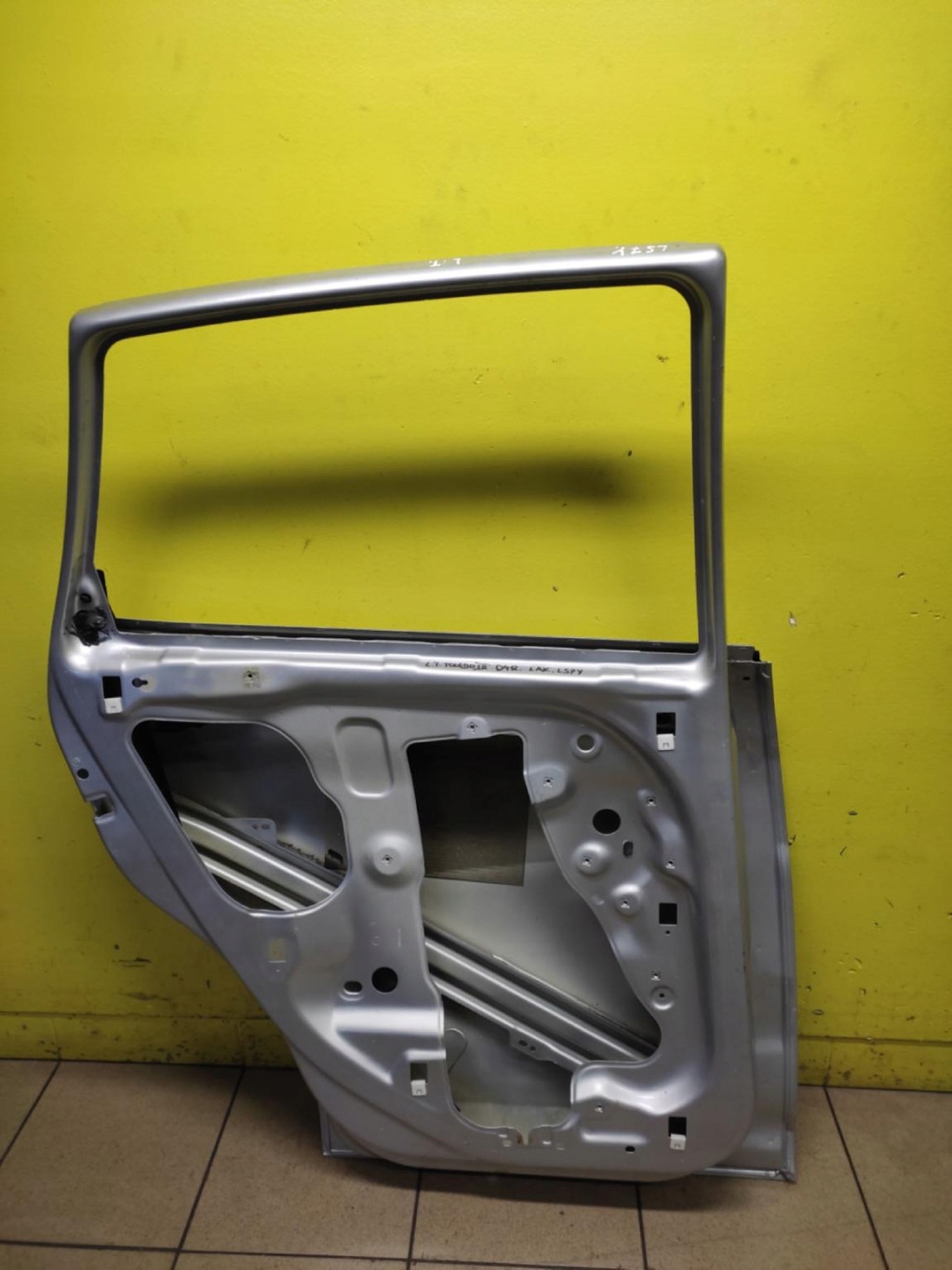 SEAT TOLEDO III Tür links heck LS7Y