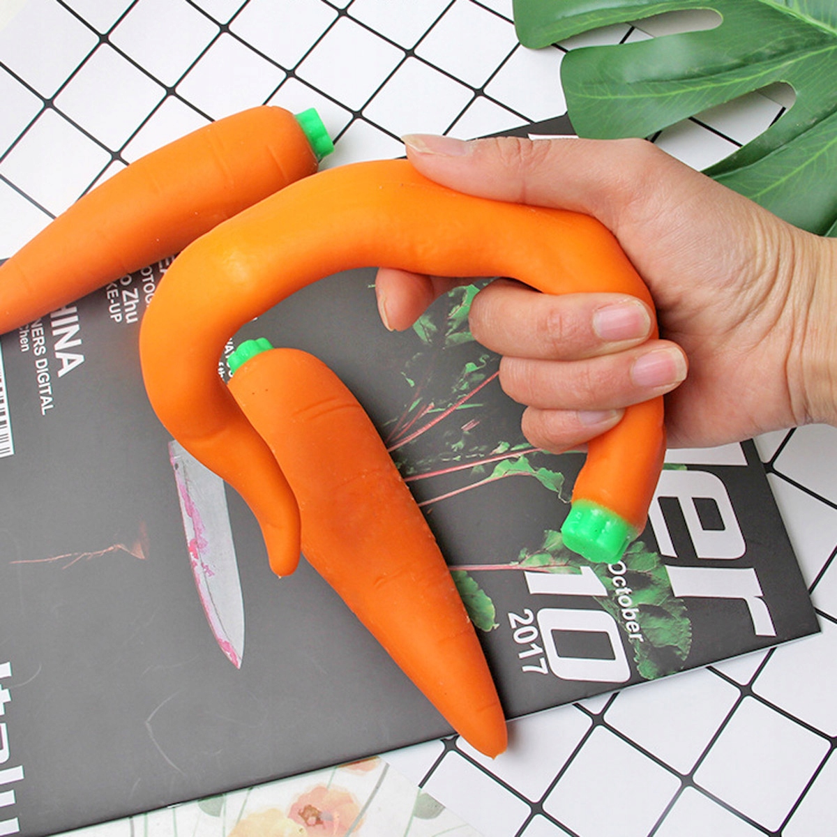 GNIOTEK MARCHEWKA PIASKOWA ANTYSTRESOWA SENSORYCZNA WARZYWA PRANK ŻART Bohater brak