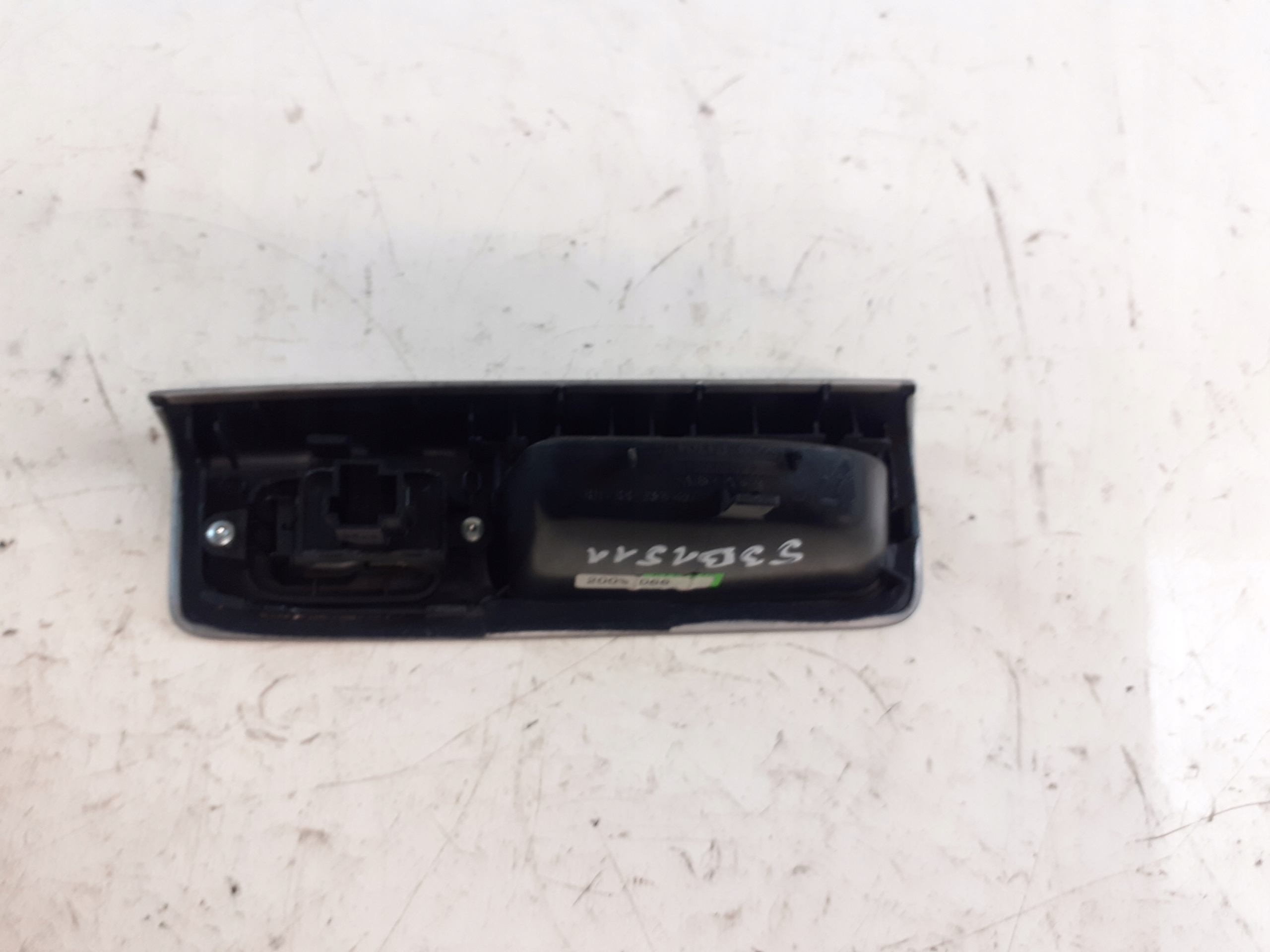 VOLVO S40 II switch windows right rear part 8679681