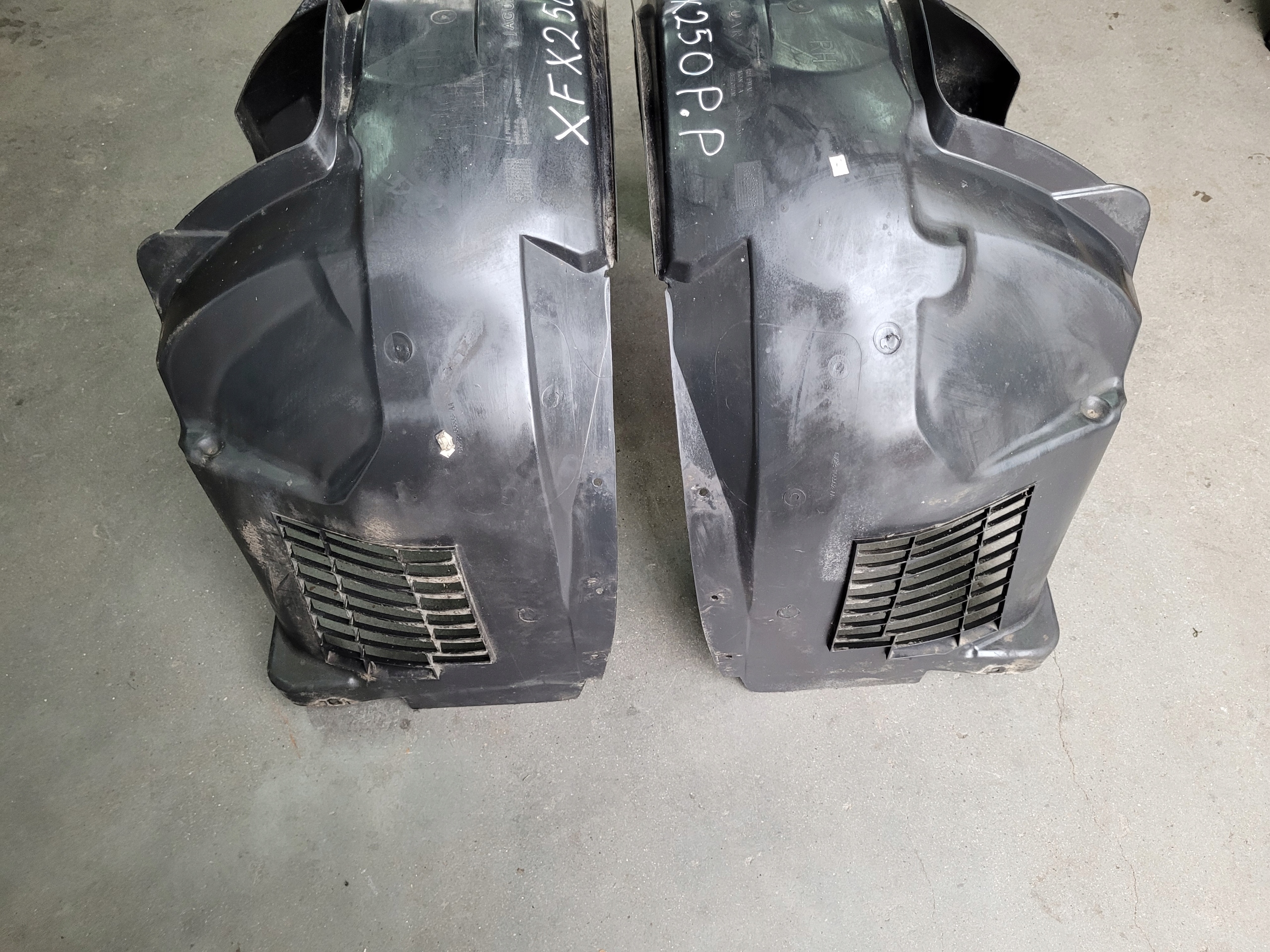 mudguard front left JAGUAR XF X250 LIFT