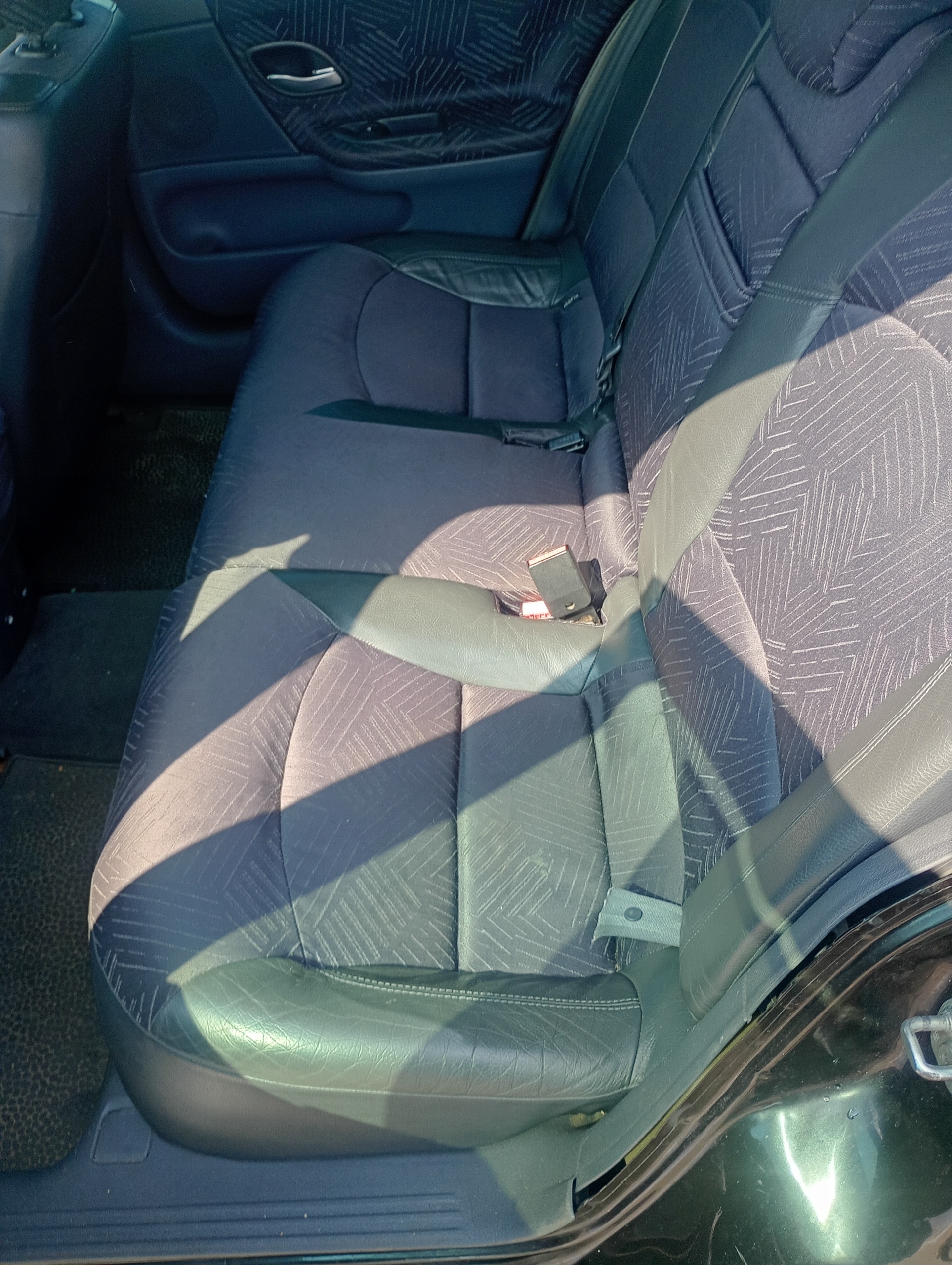Sitz hinten heck Halbleder Renault Laguna 2 II 02-07