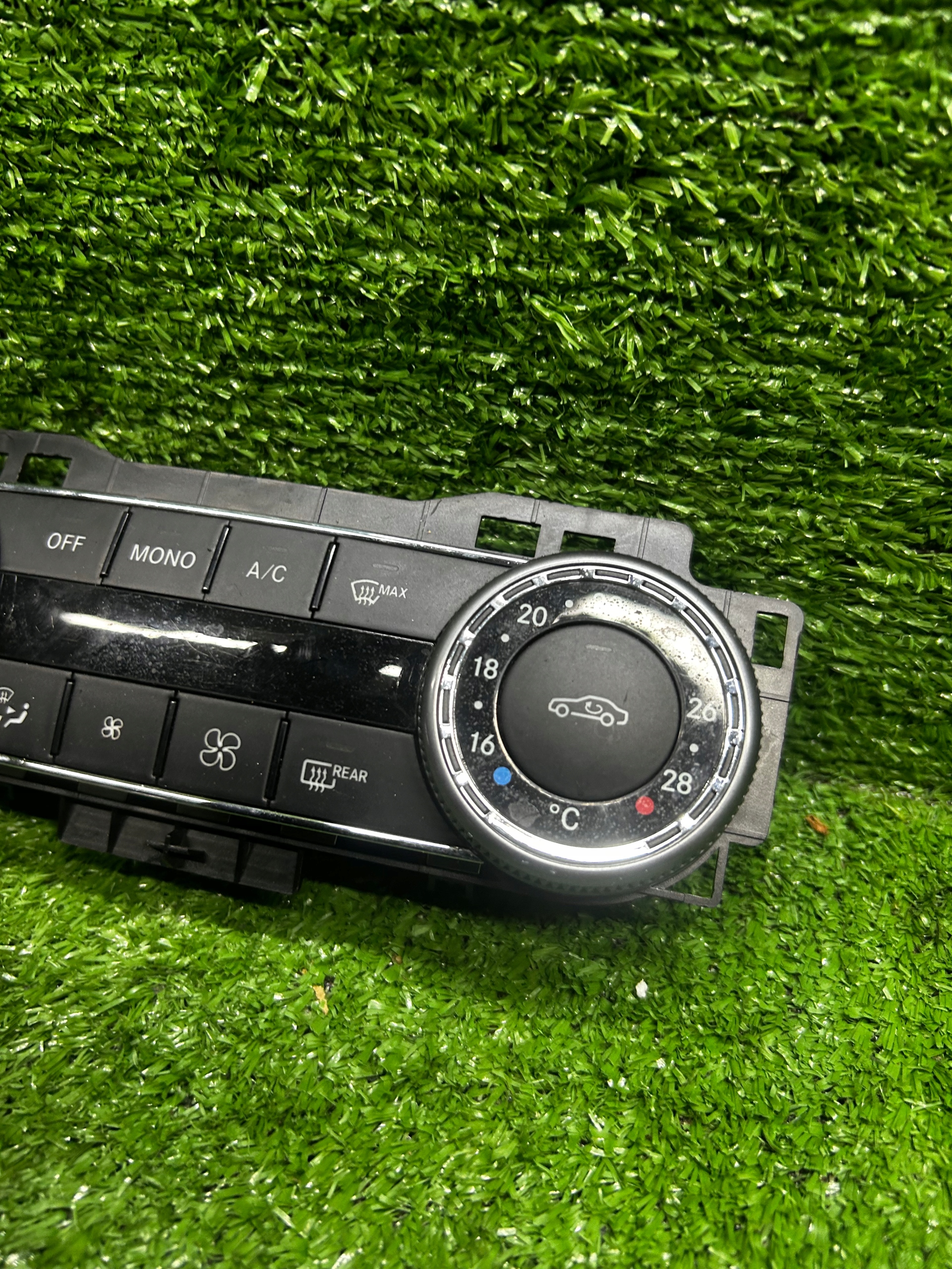 MERCEDES W204 COMANDI CLIMA 2048308285
