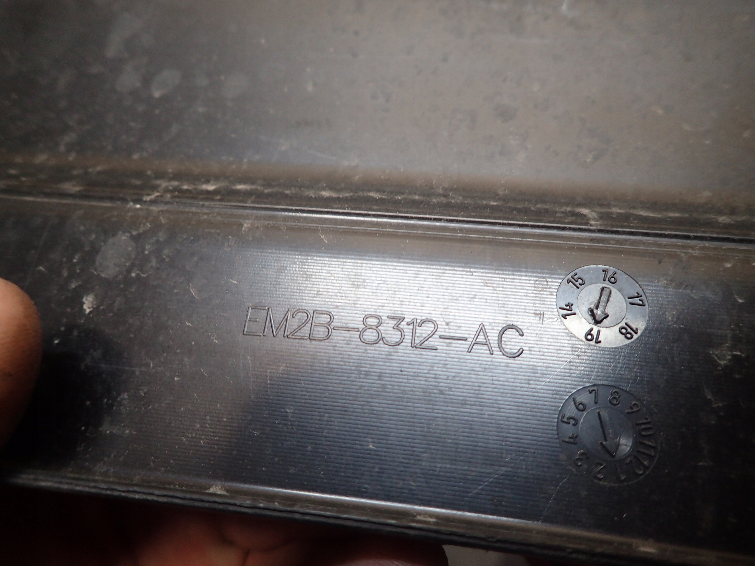 PAS PRZEDNI FORD S MAX GALAXY LIFT 19- Numer katalogowy oryginału EM2B-8475-DF EM2B-8B041-B