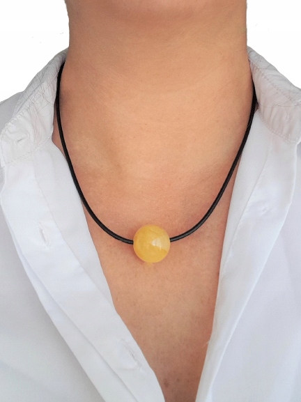 Náhrdelník jantarová koule žlutá mléčná 25 mm Řemínek 45-50 cm