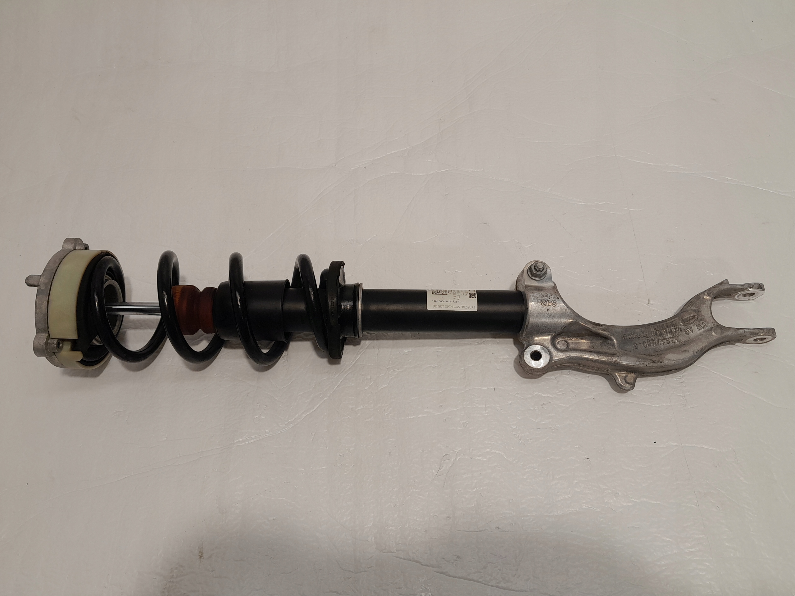 AUDI A4 B9 LIFT shock absorber right front 8W0413031BG