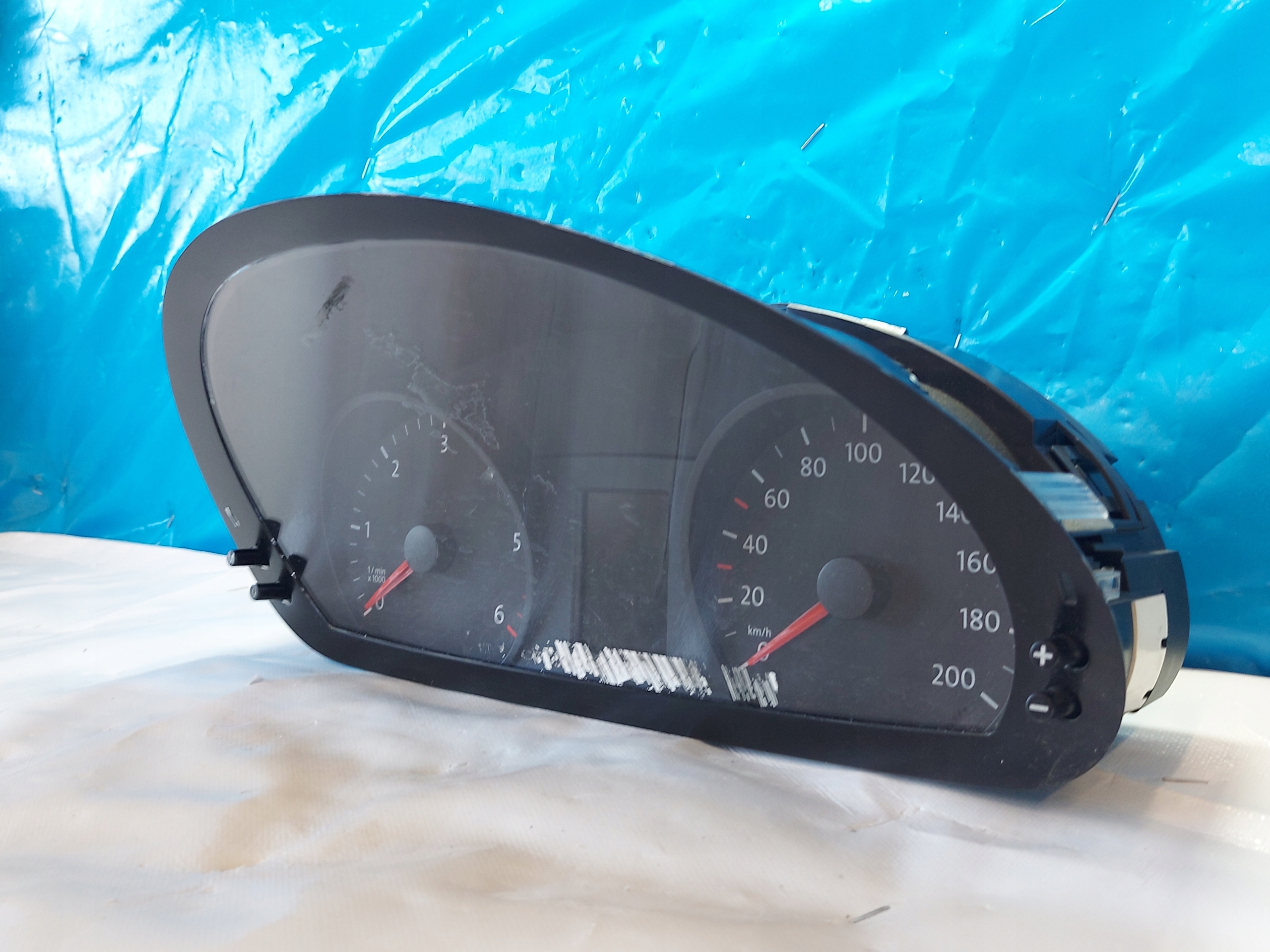 dials clock VW CRAFTER 2.0 TDI 2012R A9069019600