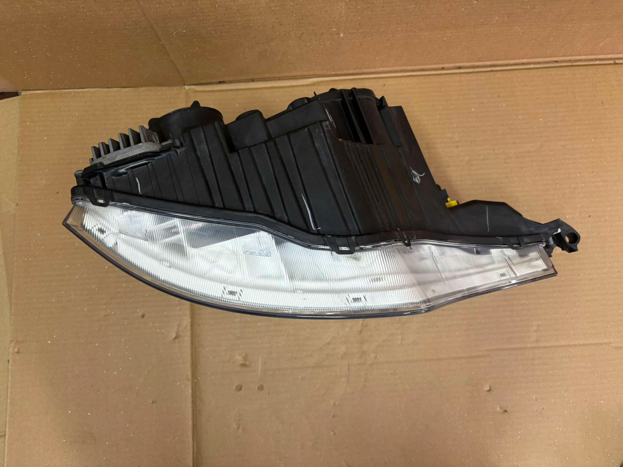 light right front MERCEDES ACTROS A9618205339