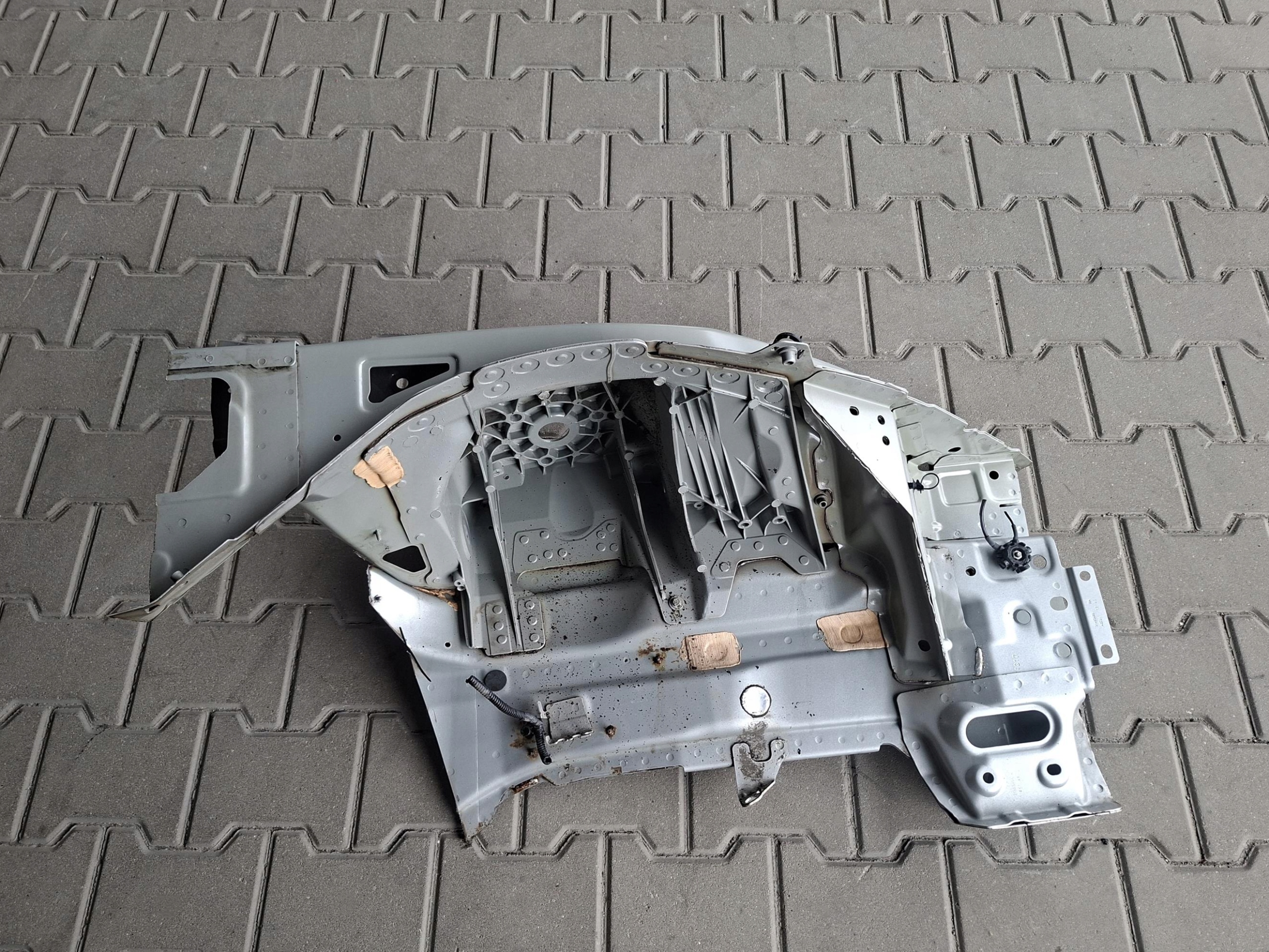 quarter right VOLVO S90 II 711 -16