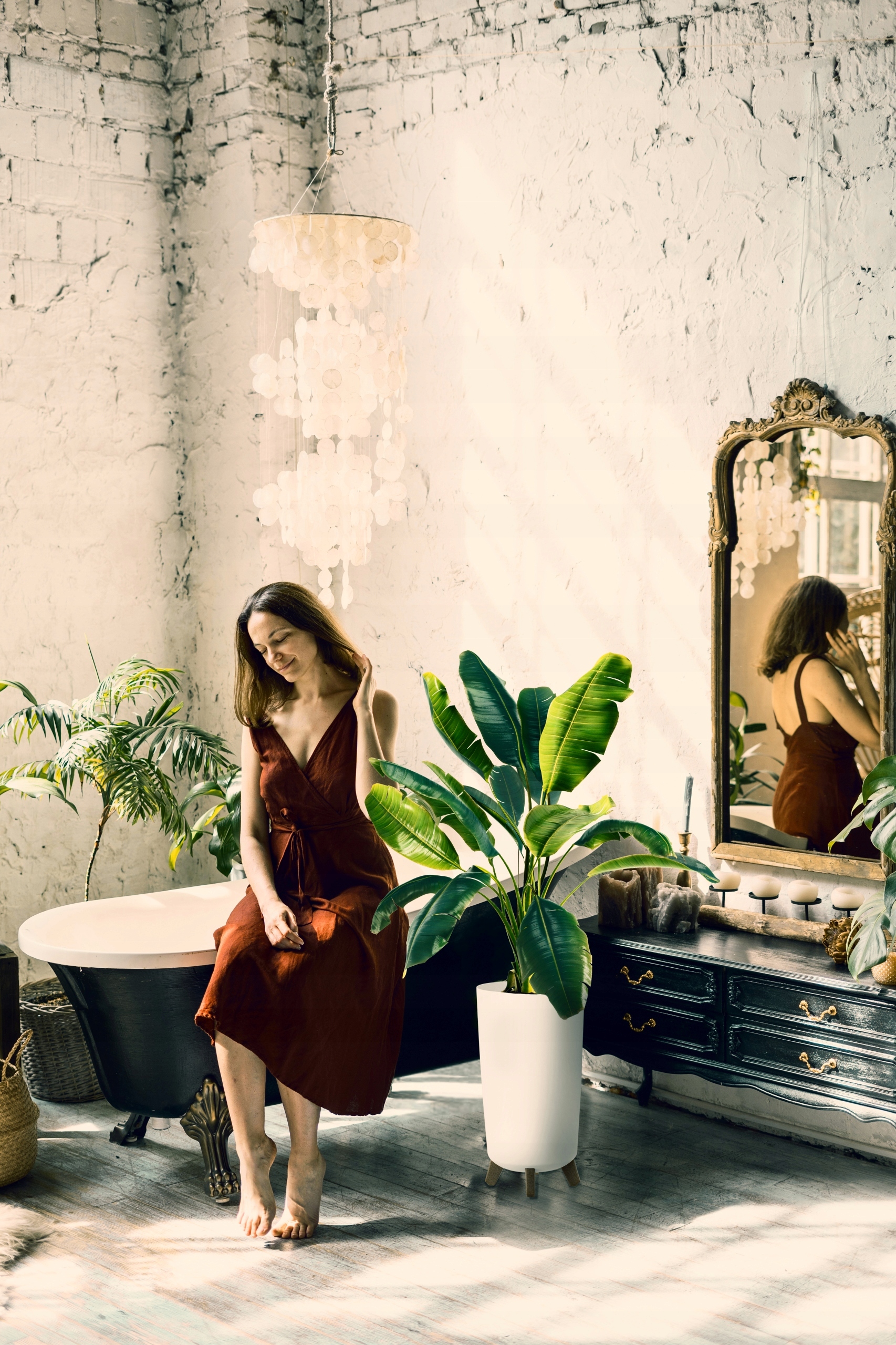 DONICA DONICZKA WYSOKA KWIETNIK SLIM BIAŁA NÓŻKI Długość 23.9 cm